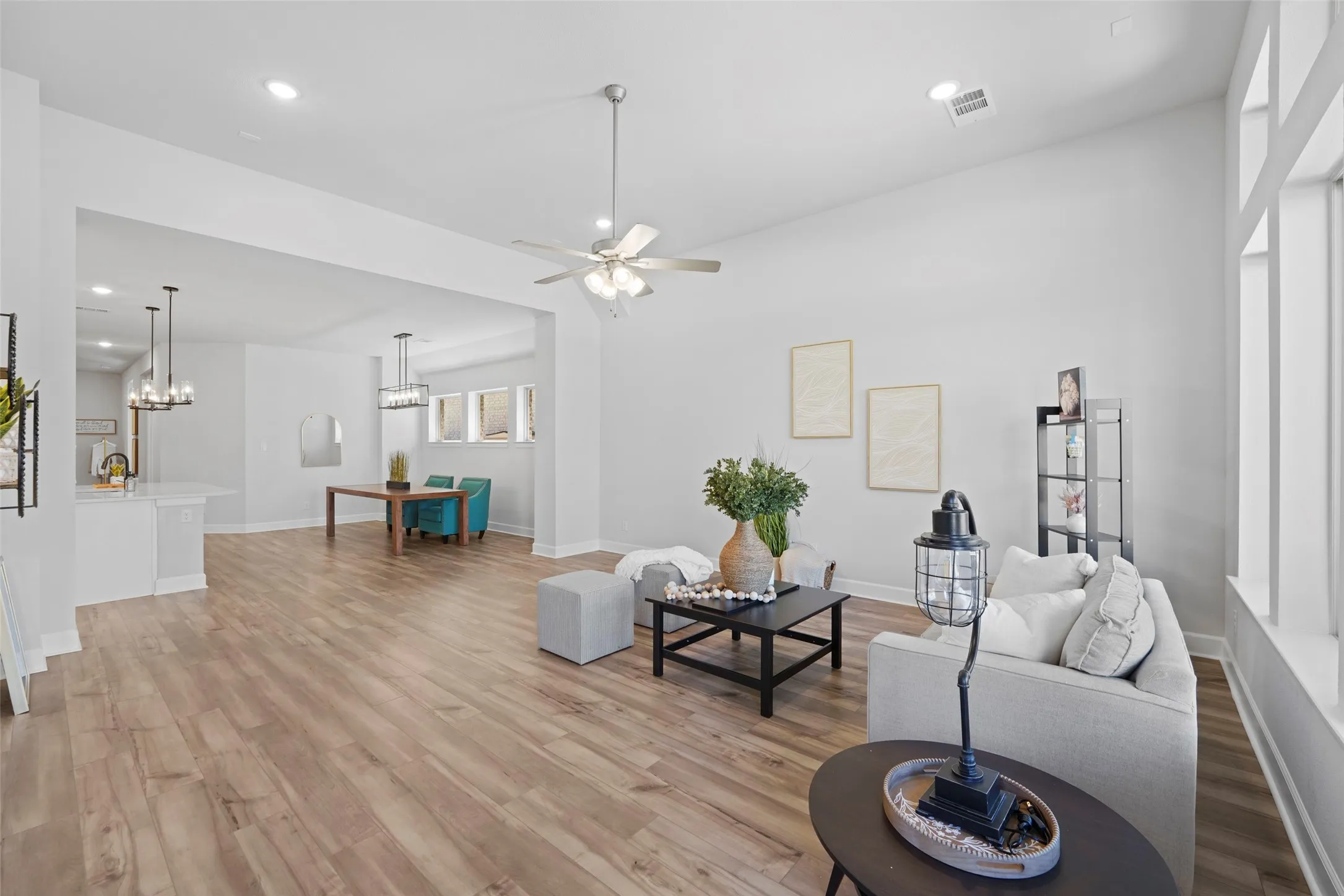 Single Family Residence For Sale in Denton County , 1921 Braided Mane Avenue, Aubrey, Texas 76227, 4 Bedrooms, 3 Bathrooms, 2 Garage spaces, 2,251 Sqft, built in 2022, Preowned, Price $597,000, mls#20781511, Real Estate Agent in Aubrey, Homes For Sale in Denton county, Homes For Sale in Aubrey, Realtor in Aubrey Texas, Real Estate Brokerage Independent Realty Texas, Luminita Cordes Realtor