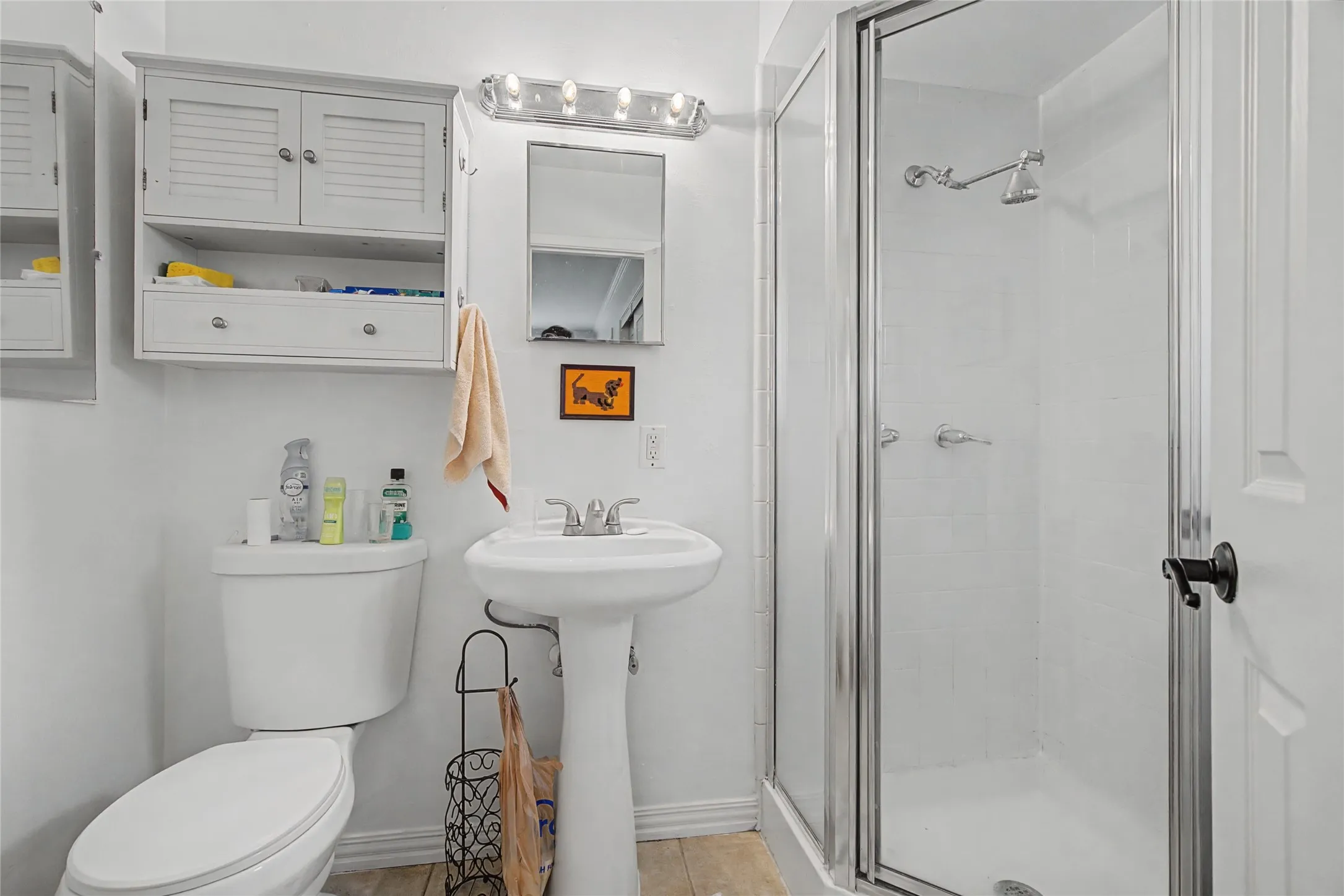Single Family Residence For Sale in Tarrant County , 2009 Charleston Drive, Bedford, Texas 76022, 3 Bedrooms, 2 Bathrooms, 2 Garage spaces, 1,275 Sqft, built in 1966, Price $309,000, mls#21186821, Real Estate Agent in Bedford, Homes For Sale in Tarrant county, Homes For Sale in Bedford, Realtor in Bedford Texas, Real Estate Brokerage Independent Realty Texas, Luminita Cordes Realtor
