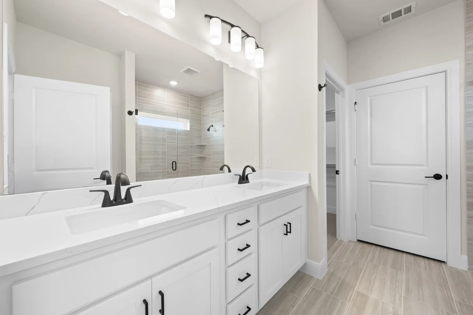 1124 Abigail- Primary Suite-3