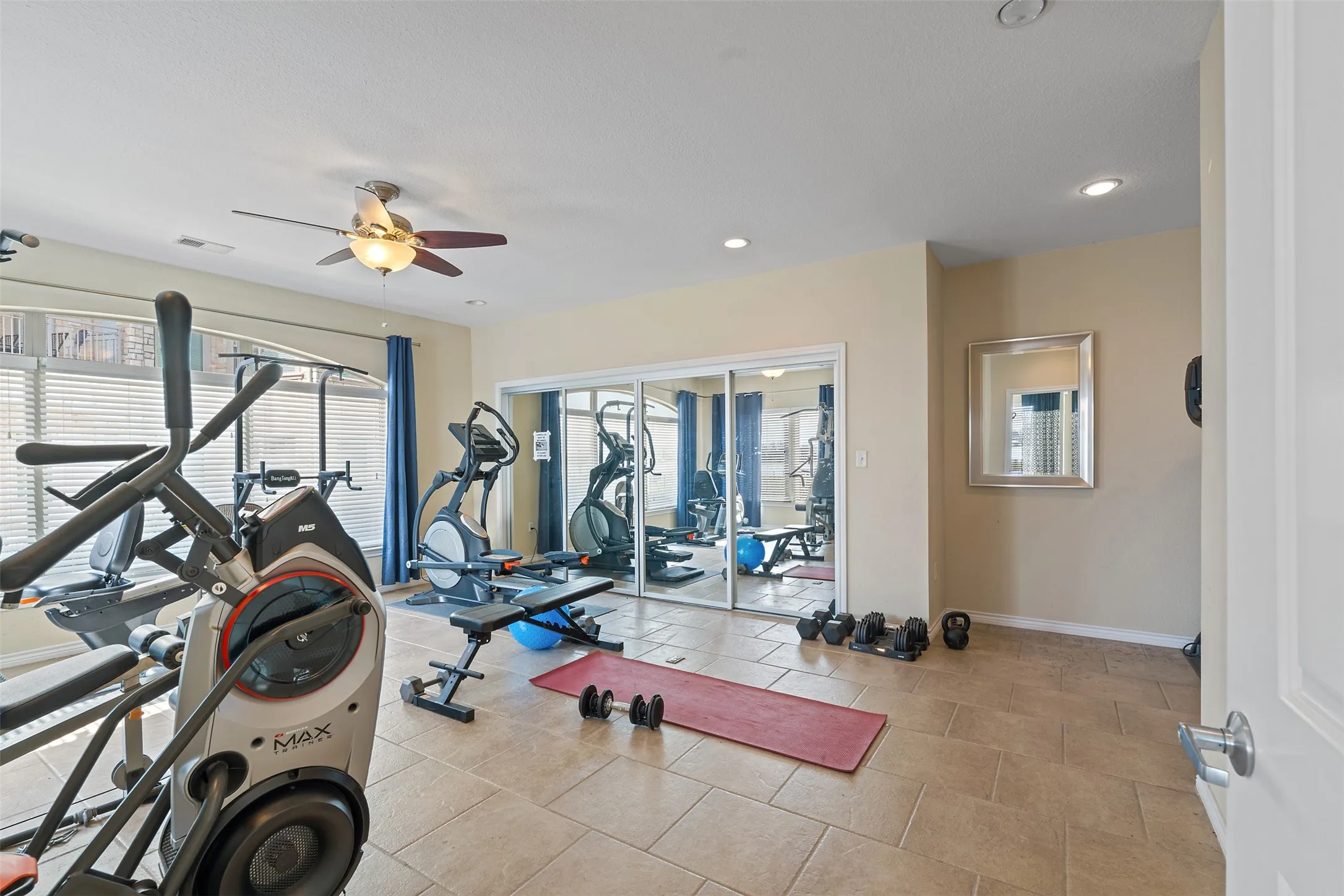 Condominium For Sale in Navarro County , 9900 Northshore Boulevard 3101, Corsicana, Texas 75109, 3 Bedroom, 3 Bathroom, Garage spaces, 1,804 Sqft, built in 2012, Price $360,000, mls#21186825, Real Estate Agent in Corsicana, Homes For Sale in Navarro county, Homes For Sale in Corsicana, Realtor in Corsicana Texas, Real Estate Brokerage Independent Realty Texas, Luminita Cordes Realtor