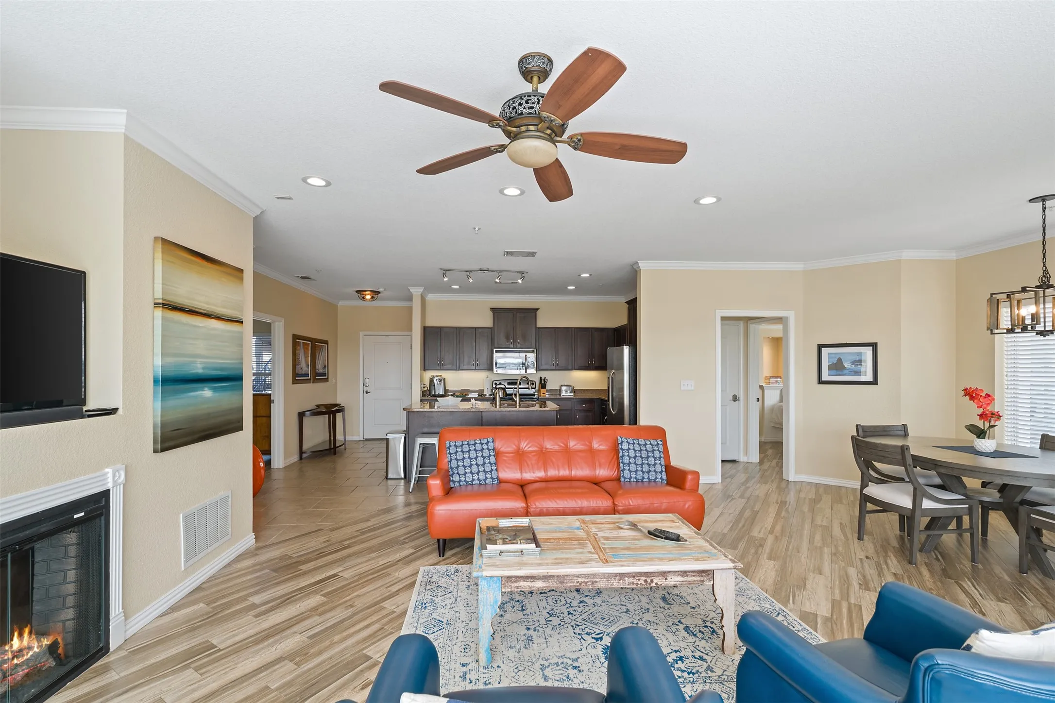 Condominium For Sale in Navarro County , 9900 Northshore Boulevard 3101, Corsicana, Texas 75109, 3 Bedroom, 3 Bathroom, Garage spaces, 1,804 Sqft, built in 2012, Price $360,000, mls#21186825, Real Estate Agent in Corsicana, Homes For Sale in Navarro county, Homes For Sale in Corsicana, Realtor in Corsicana Texas, Real Estate Brokerage Independent Realty Texas, Luminita Cordes Realtor