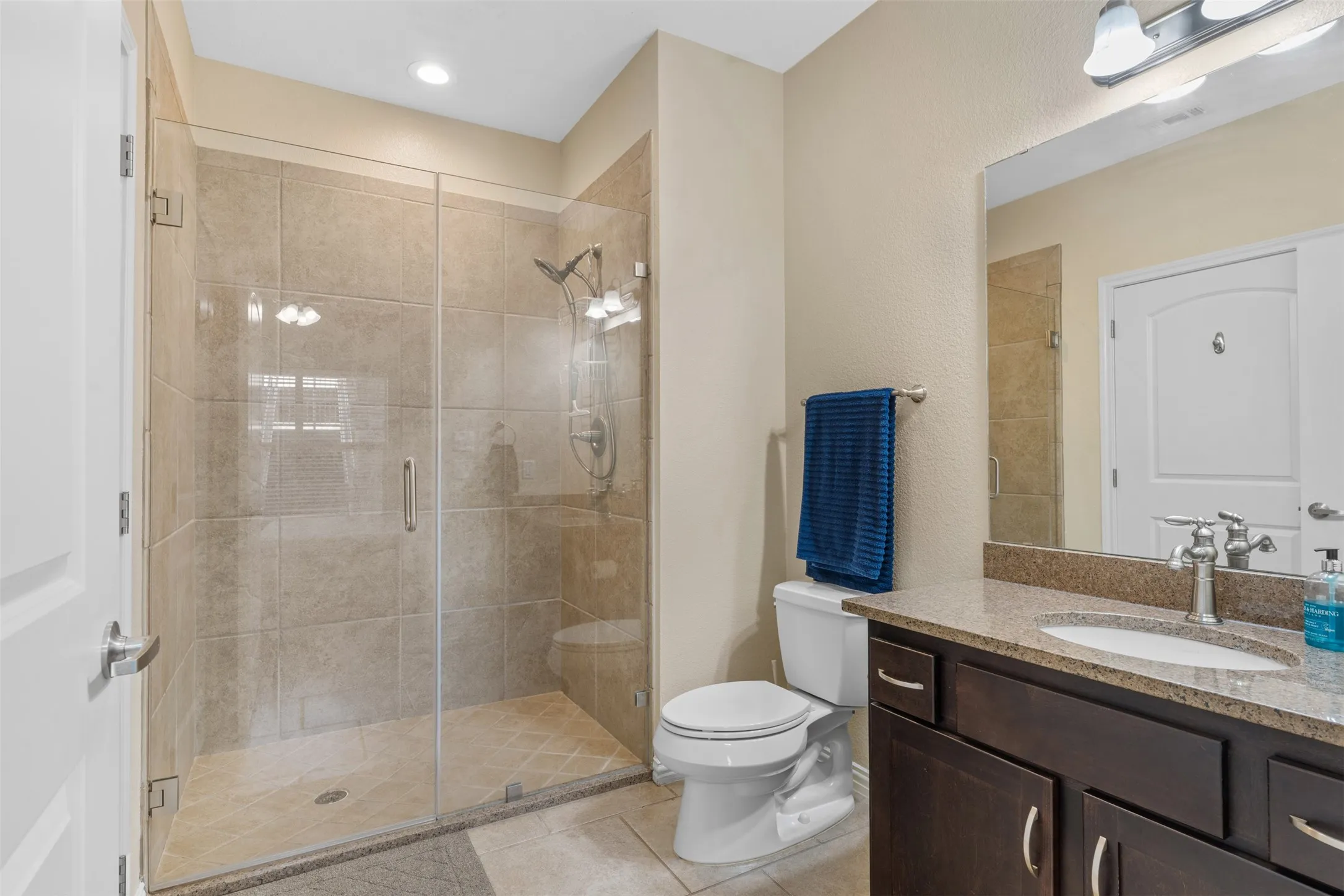 Condominium For Sale in Navarro County , 9900 Northshore Boulevard 3101, Corsicana, Texas 75109, 3 Bedroom, 3 Bathroom, Garage spaces, 1,804 Sqft, built in 2012, Price $360,000, mls#21186825, Real Estate Agent in Corsicana, Homes For Sale in Navarro county, Homes For Sale in Corsicana, Realtor in Corsicana Texas, Real Estate Brokerage Independent Realty Texas, Luminita Cordes Realtor