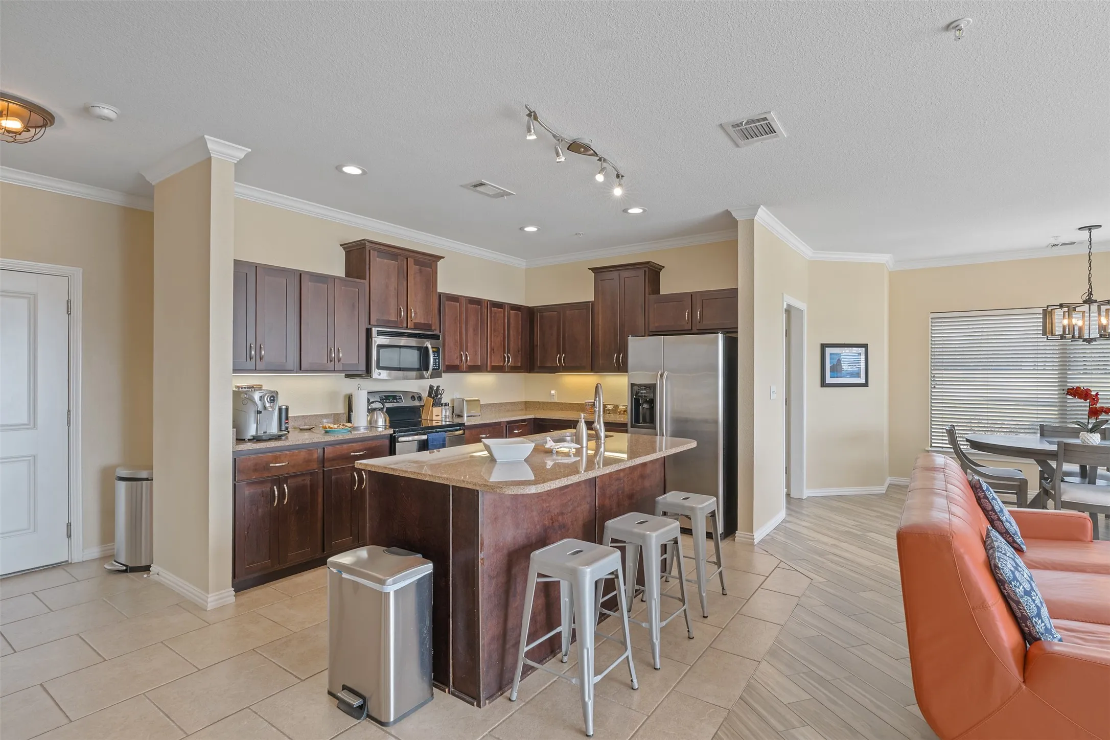Condominium For Sale in Navarro County , 9900 Northshore Boulevard 3101, Corsicana, Texas 75109, 3 Bedroom, 3 Bathroom, Garage spaces, 1,804 Sqft, built in 2012, Price $360,000, mls#21186825, Real Estate Agent in Corsicana, Homes For Sale in Navarro county, Homes For Sale in Corsicana, Realtor in Corsicana Texas, Real Estate Brokerage Independent Realty Texas, Luminita Cordes Realtor