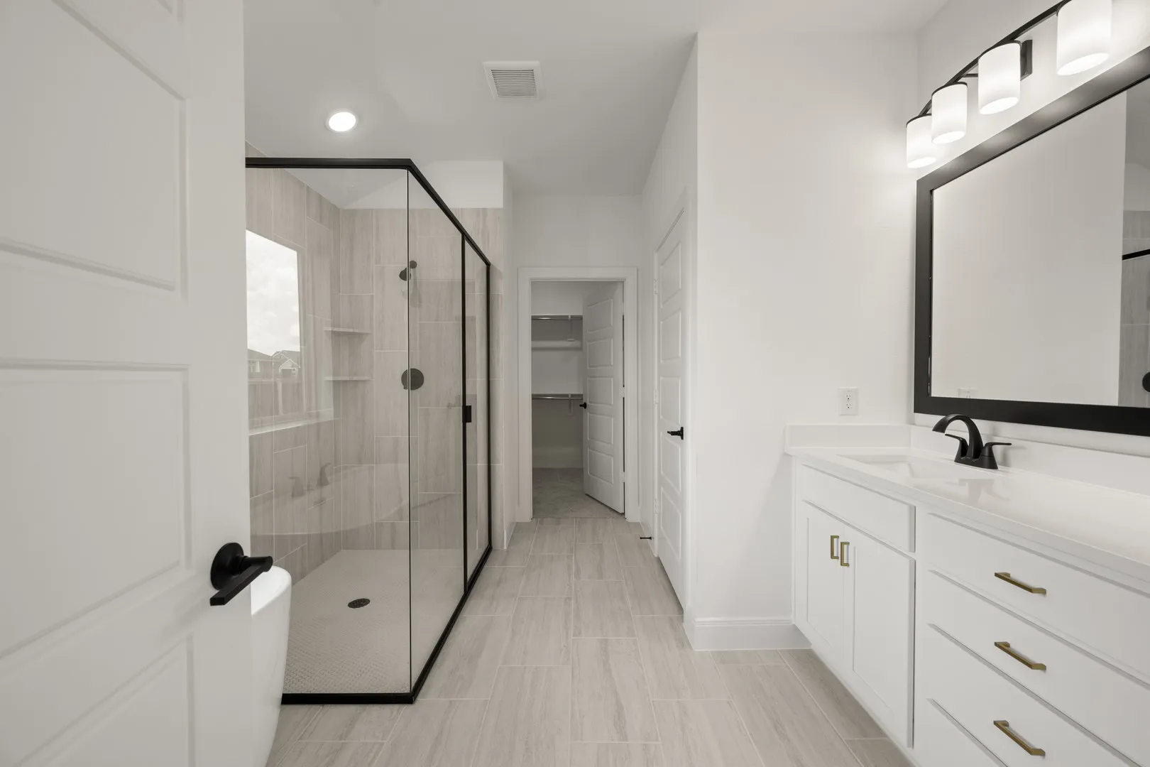 1023 Rylan- Primary Suite-2