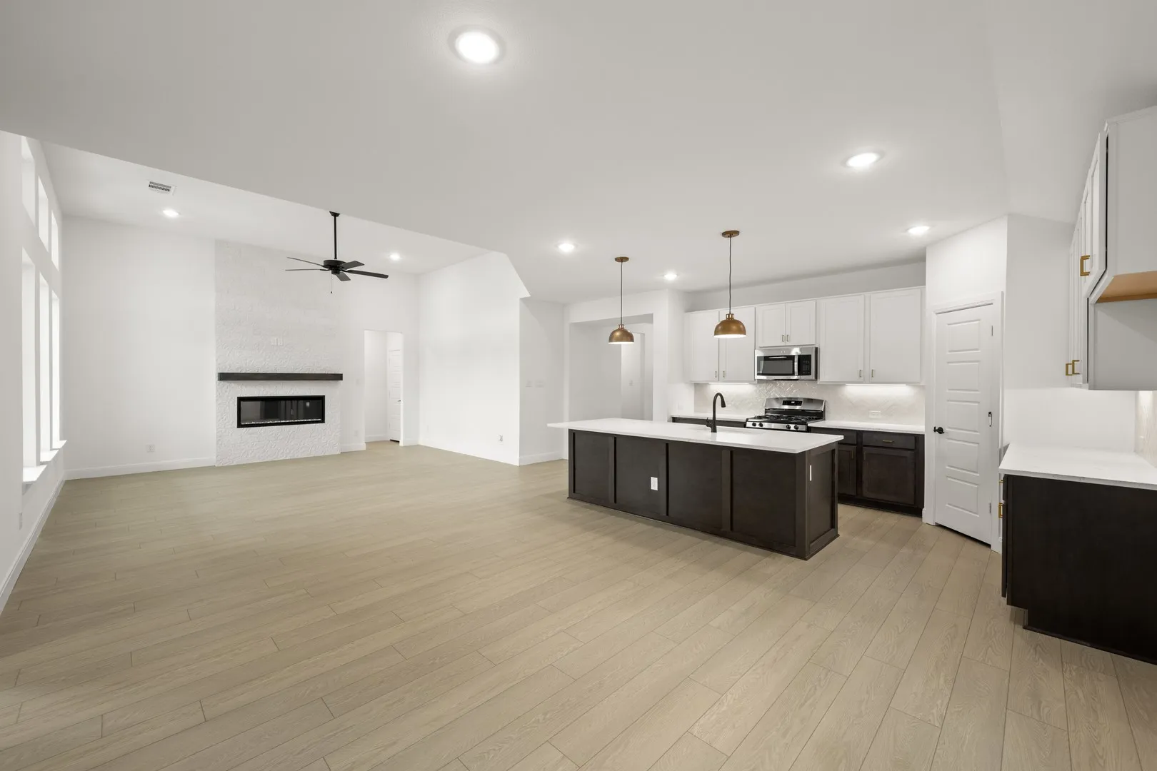 1023 Rylan- Dining-1
