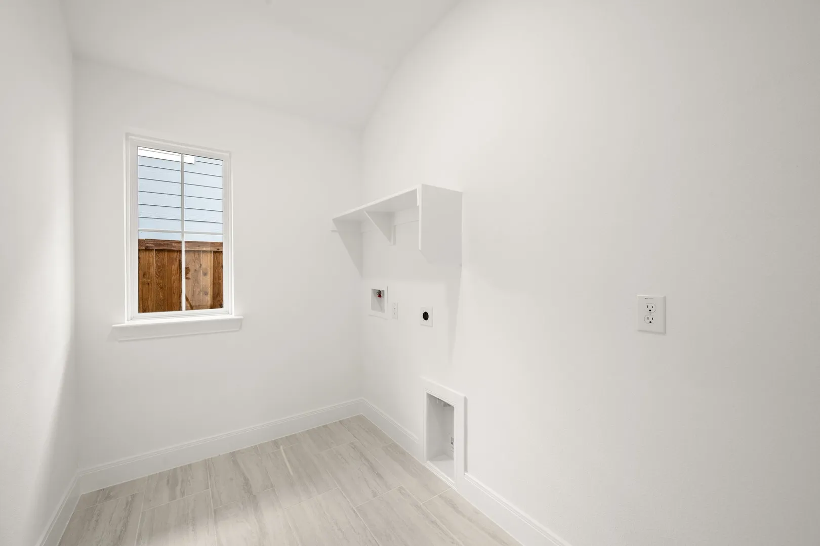 1023 Rylan- Utility-1