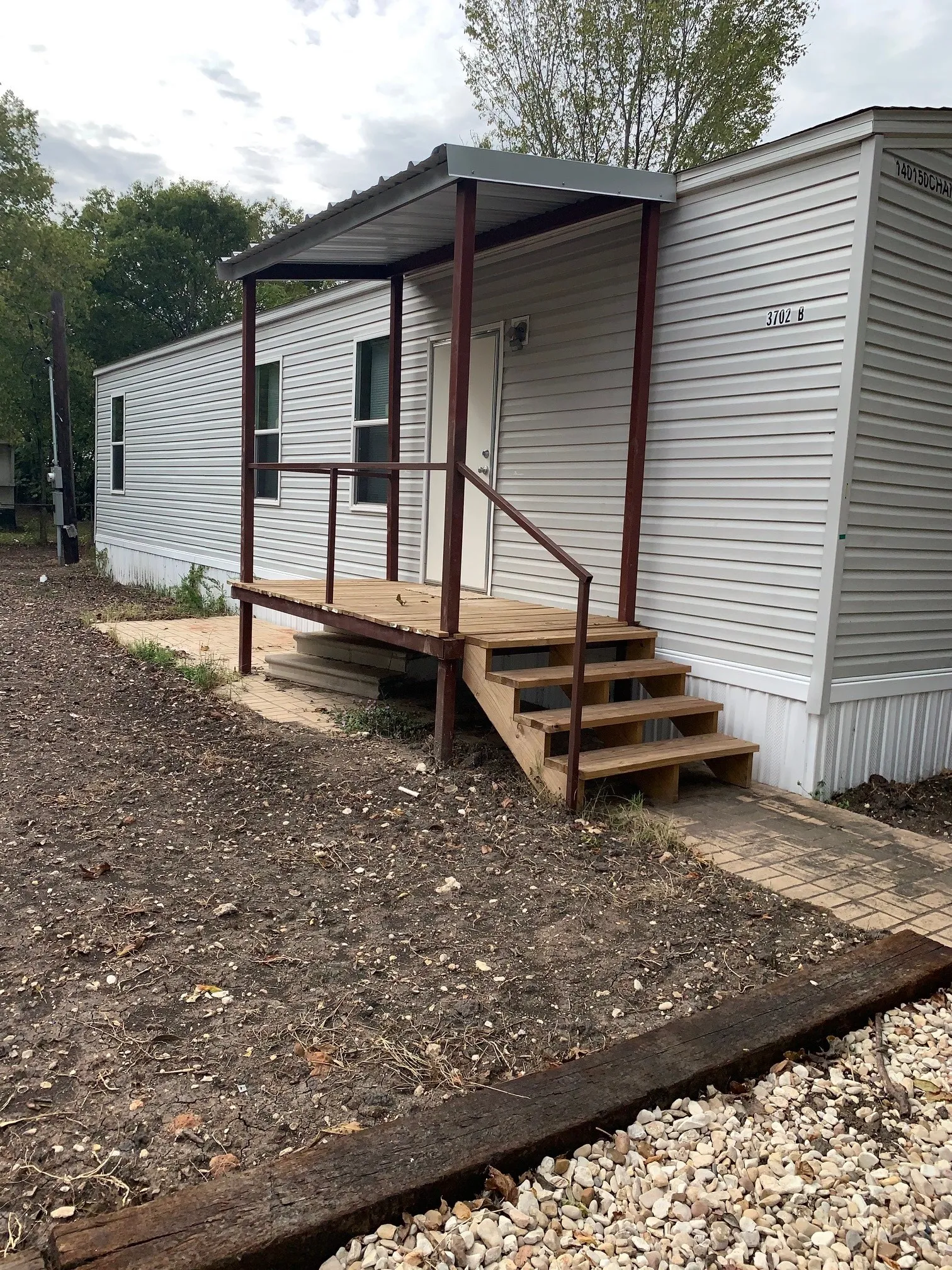 Manufactured Home For Sale in Mc Lennan County , 3702 B Katy Lane, Waco, Texas 76705, 2 Bedroom, 1 Bathroom, Garage spaces, 672 Sqft, built in 2016, mls#21186851, Real Estate Agent in Waco, Homes For Sale in Mc Lennan county, Homes For Sale in Waco, Realtor in Waco Texas, Real Estate Brokerage Independent Realty Texas, Luminita Cordes Realtor