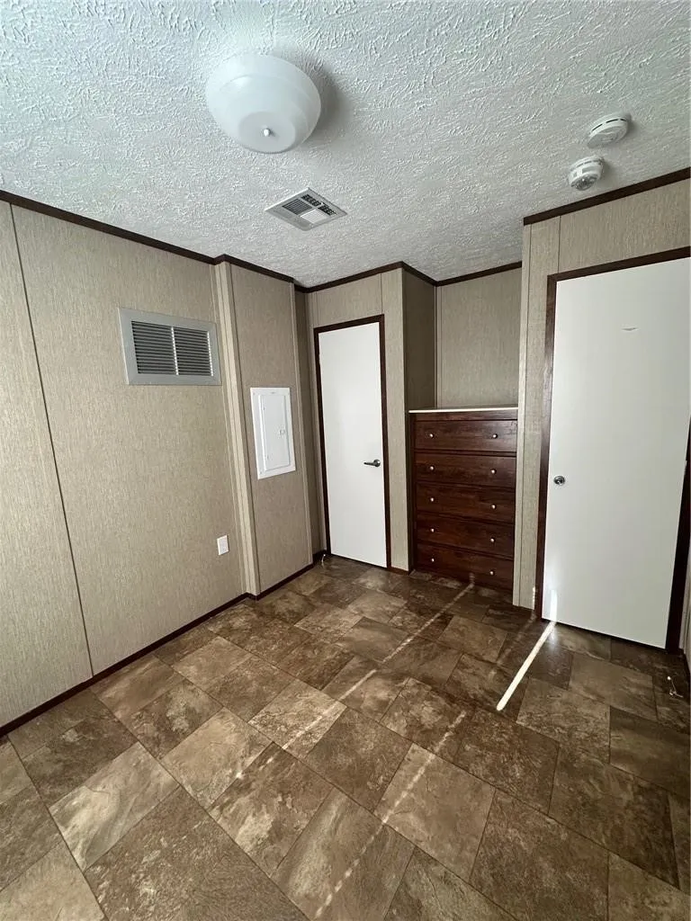 Manufactured Home For Sale in Mc Lennan County , 3702 B Katy Lane, Waco, Texas 76705, 2 Bedroom, 1 Bathroom, Garage spaces, 672 Sqft, built in 2016, mls#21186851, Real Estate Agent in Waco, Homes For Sale in Mc Lennan county, Homes For Sale in Waco, Realtor in Waco Texas, Real Estate Brokerage Independent Realty Texas, Luminita Cordes Realtor