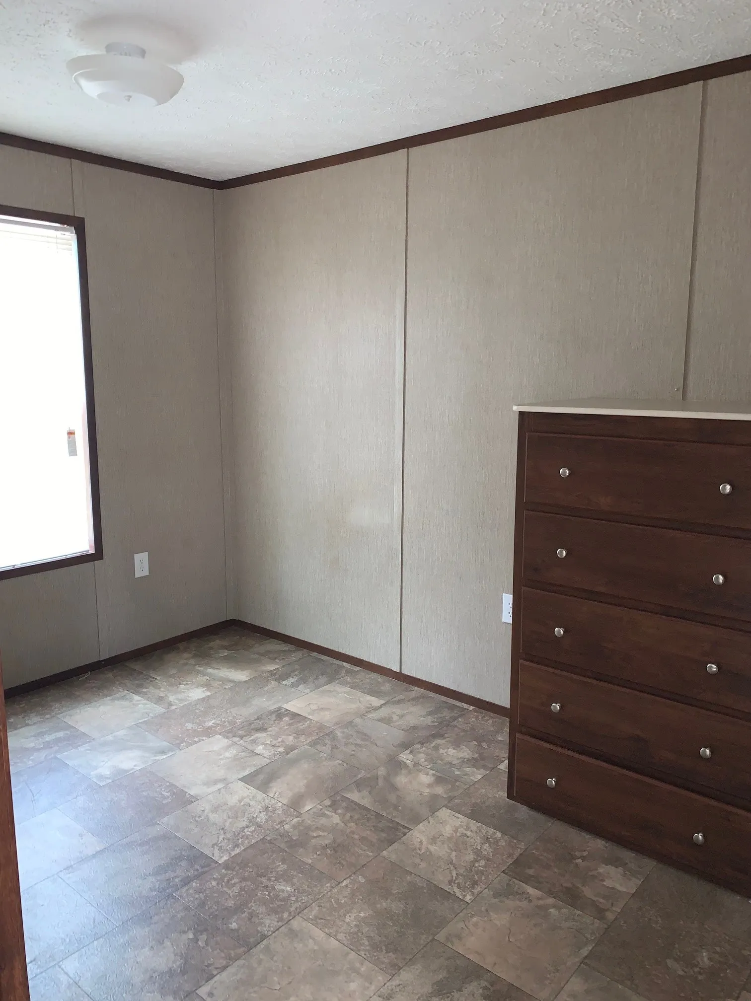 Manufactured Home For Sale in Mc Lennan County , 3702 B Katy Lane, Waco, Texas 76705, 2 Bedroom, 1 Bathroom, Garage spaces, 672 Sqft, built in 2016, mls#21186851, Real Estate Agent in Waco, Homes For Sale in Mc Lennan county, Homes For Sale in Waco, Realtor in Waco Texas, Real Estate Brokerage Independent Realty Texas, Luminita Cordes Realtor