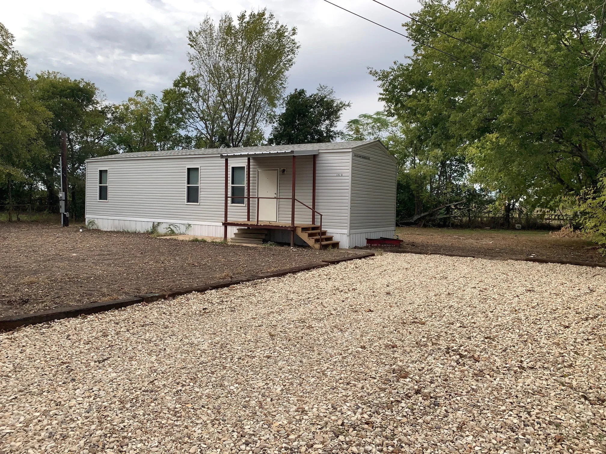 Manufactured Home For Sale in Mc Lennan County , 3702 B Katy Lane, Waco, Texas 76705, 2 Bedroom, 1 Bathroom, Garage spaces, 672 Sqft, built in 2016, mls#21186851, Real Estate Agent in Waco, Homes For Sale in Mc Lennan county, Homes For Sale in Waco, Realtor in Waco Texas, Real Estate Brokerage Independent Realty Texas, Luminita Cordes Realtor