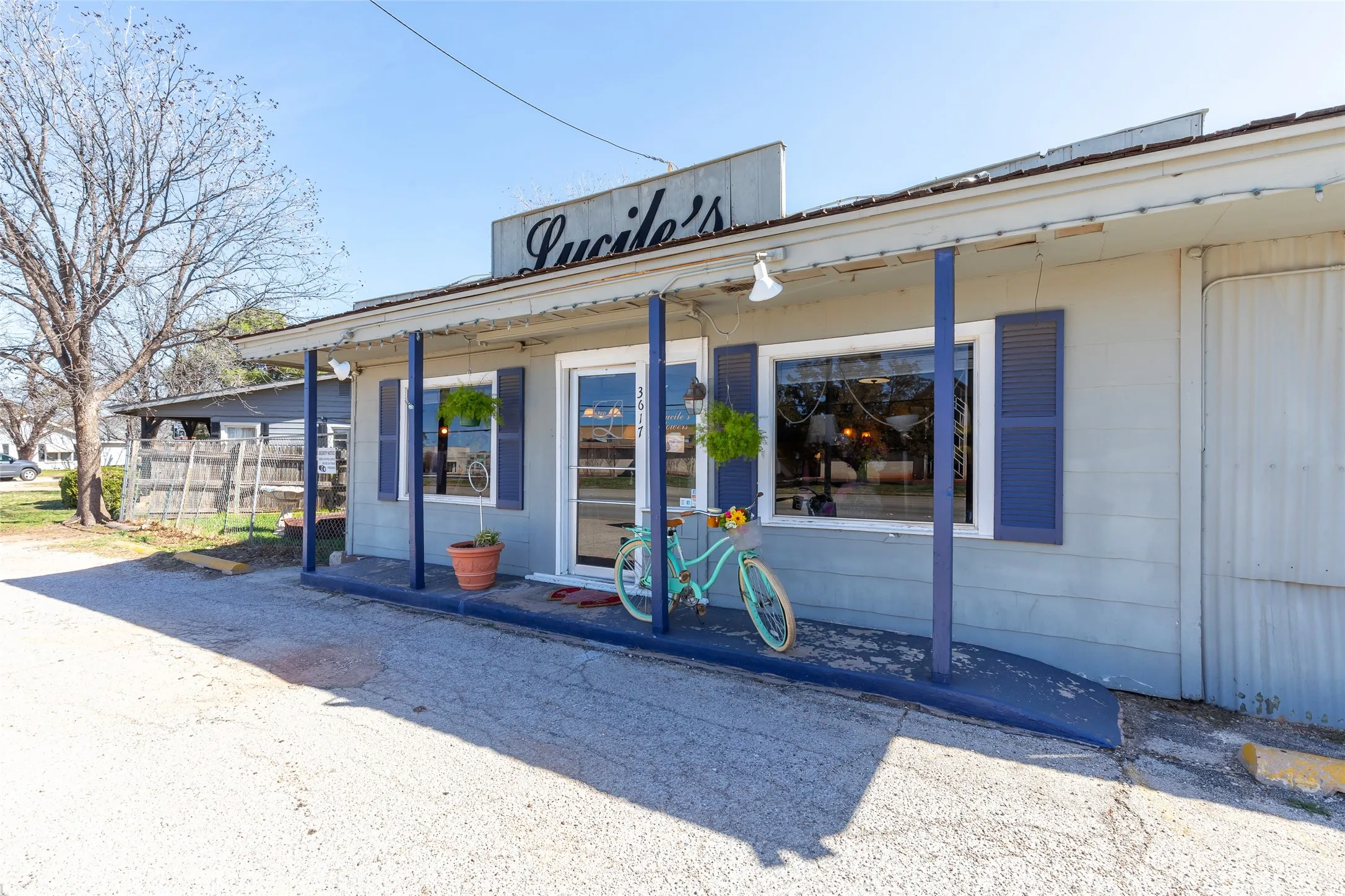 Retail For Sale in Taylor County , 3617 Buffalo Gap Road, Abilene, Texas 79605, 0, 0, Garage spaces, 0 Sqft, built in 1952, Preowned, mls#21177431, Real Estate Agent in Abilene, Homes For Sale in Taylor county, Homes For Sale in Abilene, Realtor in Abilene Texas, Real Estate Brokerage Independent Realty Texas, Luminita Cordes Realtor