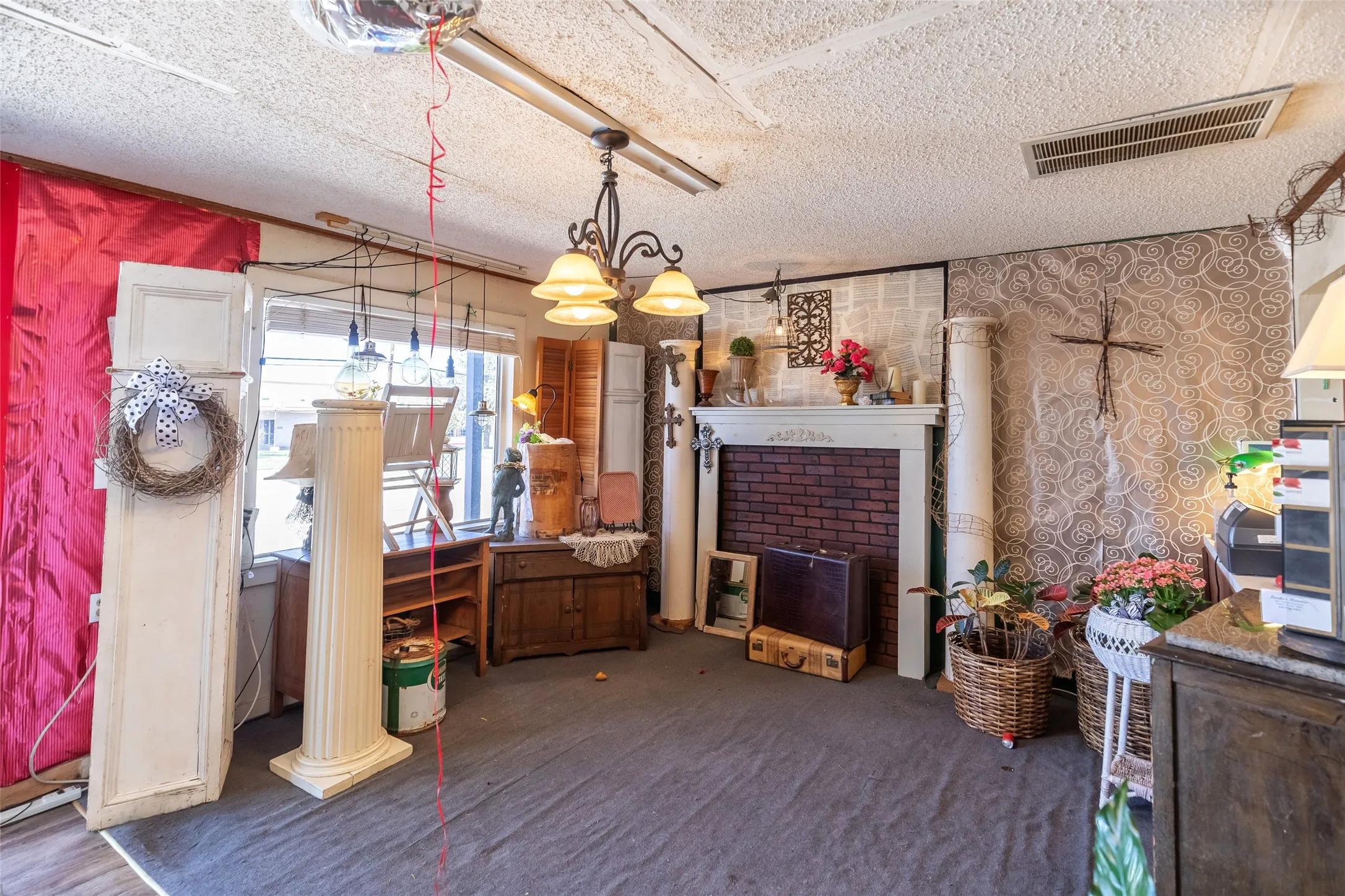 Retail For Sale in Taylor County , 3617 Buffalo Gap Road, Abilene, Texas 79605, 0, 0, Garage spaces, 0 Sqft, built in 1952, Preowned, mls#21177431, Real Estate Agent in Abilene, Homes For Sale in Taylor county, Homes For Sale in Abilene, Realtor in Abilene Texas, Real Estate Brokerage Independent Realty Texas, Luminita Cordes Realtor