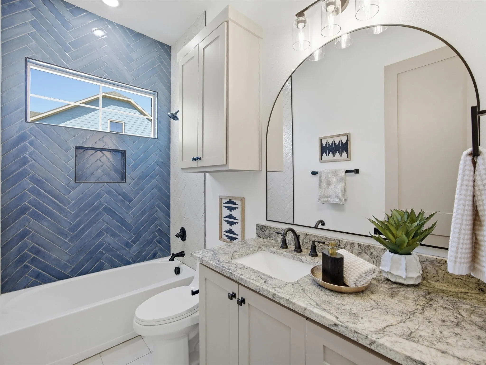 Single Family Residence For Sale in Ellis County , 313 Dylan Way, Midlothian, Texas 76065, 3 Bedroom, 3 Bathroom, 2 Garage spaces, 2,068 Sqft, built in 2026, New Construction - Complete, mls#21161645, Real Estate Agent in Midlothian, Homes For Sale in Ellis county, Homes For Sale in Midlothian, Realtor in Midlothian Texas, Real Estate Brokerage Independent Realty Texas, Luminita Cordes Realtor