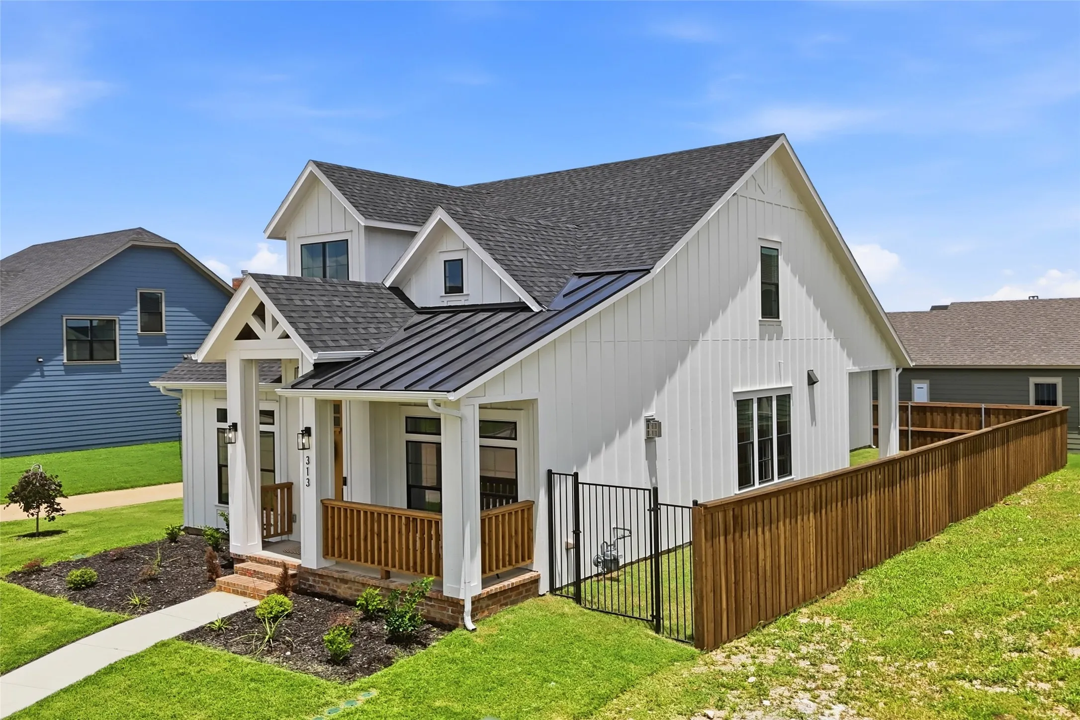 Single Family Residence For Sale in Ellis County , 313 Dylan Way, Midlothian, Texas 76065, 3 Bedroom, 3 Bathroom, 2 Garage spaces, 2,068 Sqft, built in 2026, New Construction - Complete, mls#21161645, Real Estate Agent in Midlothian, Homes For Sale in Ellis county, Homes For Sale in Midlothian, Realtor in Midlothian Texas, Real Estate Brokerage Independent Realty Texas, Luminita Cordes Realtor