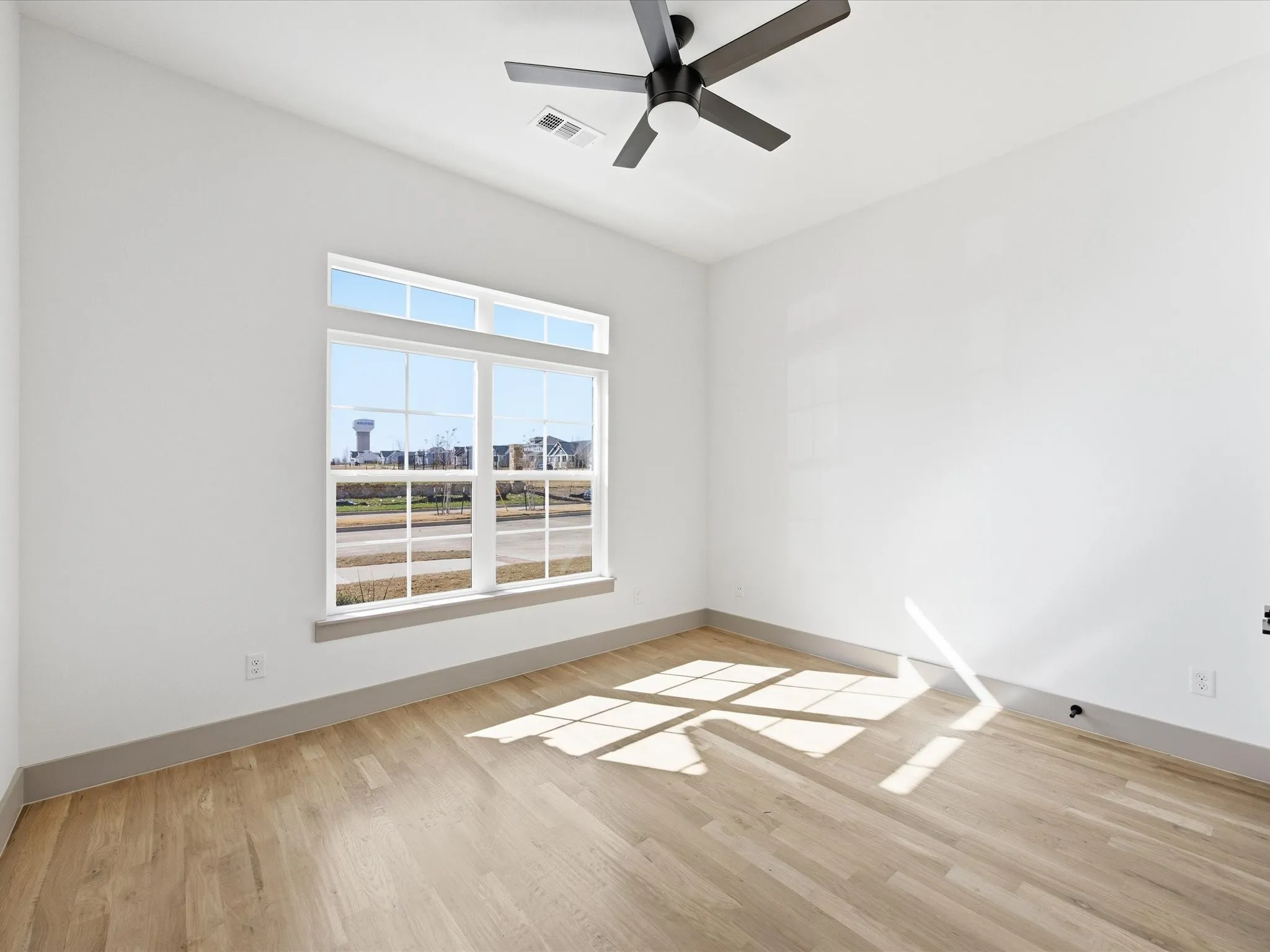 Single Family Residence For Sale in Ellis County , 313 Dylan Way, Midlothian, Texas 76065, 3 Bedroom, 3 Bathroom, 2 Garage spaces, 2,068 Sqft, built in 2026, New Construction - Complete, mls#21161645, Real Estate Agent in Midlothian, Homes For Sale in Ellis county, Homes For Sale in Midlothian, Realtor in Midlothian Texas, Real Estate Brokerage Independent Realty Texas, Luminita Cordes Realtor