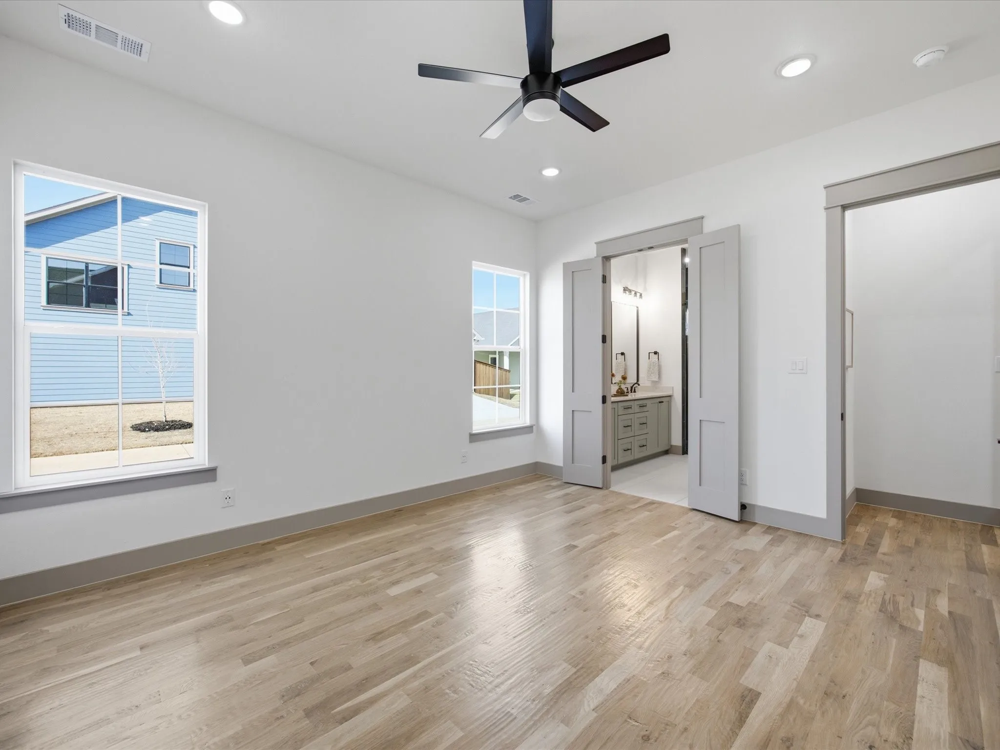 Single Family Residence For Sale in Ellis County , 313 Dylan Way, Midlothian, Texas 76065, 3 Bedroom, 3 Bathroom, 2 Garage spaces, 2,068 Sqft, built in 2026, New Construction - Complete, mls#21161645, Real Estate Agent in Midlothian, Homes For Sale in Ellis county, Homes For Sale in Midlothian, Realtor in Midlothian Texas, Real Estate Brokerage Independent Realty Texas, Luminita Cordes Realtor