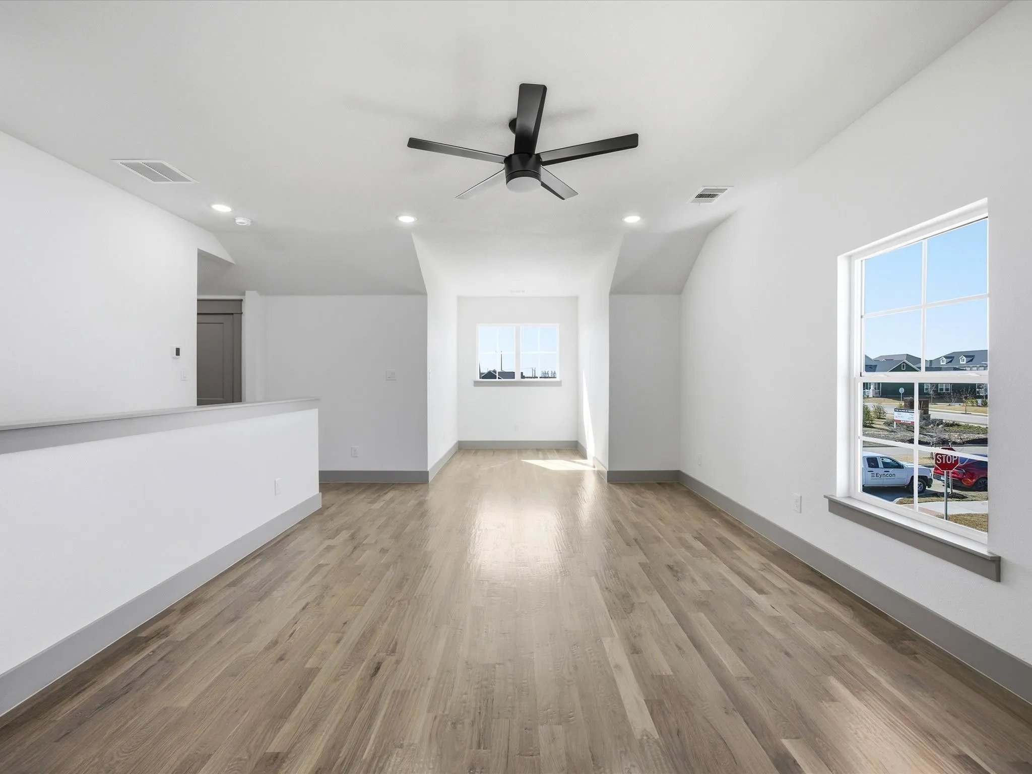 Single Family Residence For Sale in Ellis County , 313 Dylan Way, Midlothian, Texas 76065, 3 Bedroom, 3 Bathroom, 2 Garage spaces, 2,068 Sqft, built in 2026, New Construction - Complete, mls#21161645, Real Estate Agent in Midlothian, Homes For Sale in Ellis county, Homes For Sale in Midlothian, Realtor in Midlothian Texas, Real Estate Brokerage Independent Realty Texas, Luminita Cordes Realtor