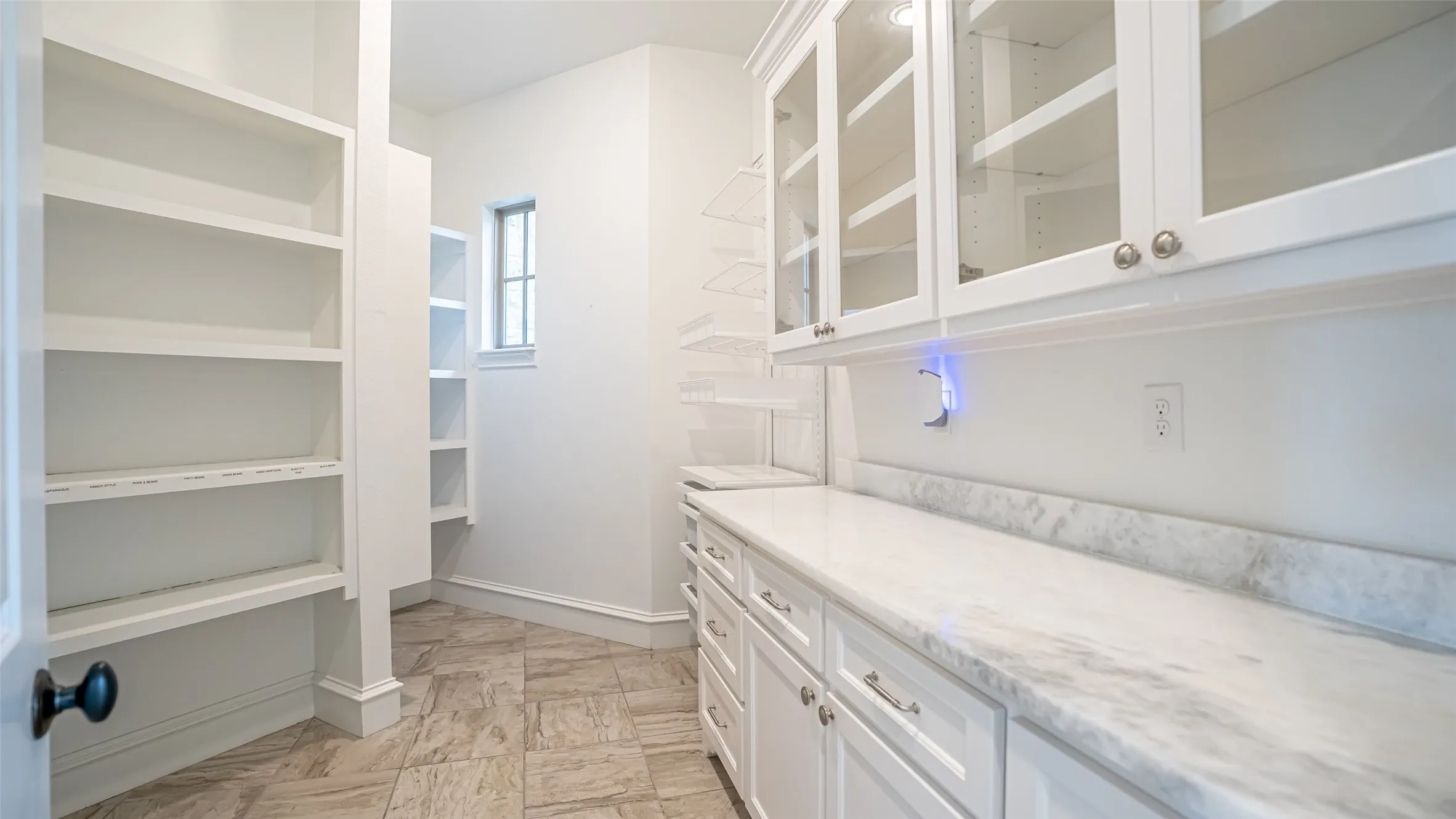 Single Family Residence For Sale in Parker County , 195 Angelina Drive, Aledo, Texas 76008, 5 Bedroom, 5 Bathroom, 4 Garage spaces, 5,510 Sqft, built in 2018, Price $1,895,000, mls#21185948, Real Estate Agent in Aledo, Homes For Sale in Parker county, Homes For Sale in Aledo, Realtor in Aledo Texas, Real Estate Brokerage Independent Realty Texas, Luminita Cordes Realtor