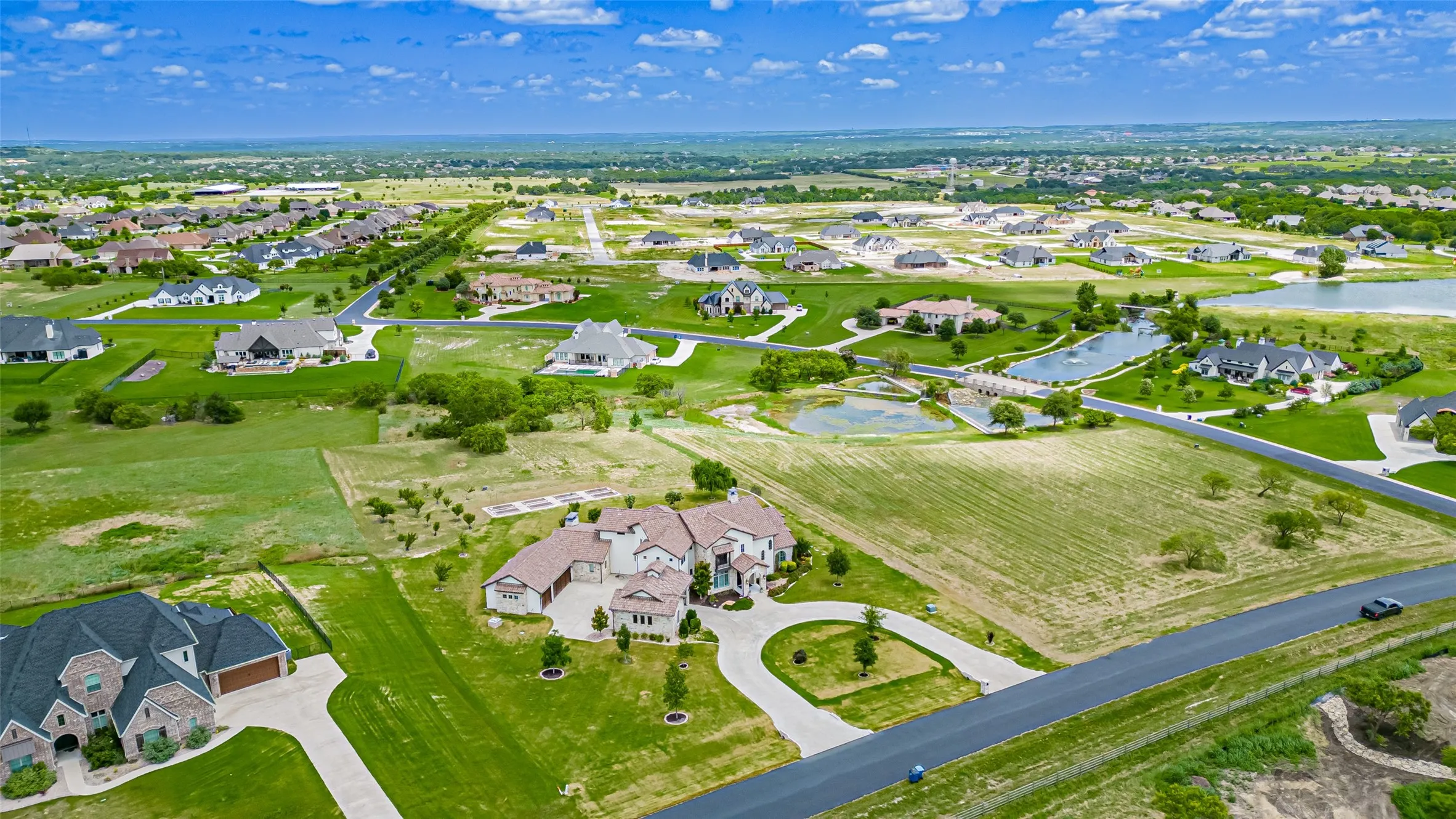 Single Family Residence For Sale in Parker County , 195 Angelina Drive, Aledo, Texas 76008, 5 Bedroom, 5 Bathroom, 4 Garage spaces, 5,510 Sqft, built in 2018, Price $1,895,000, mls#21185948, Real Estate Agent in Aledo, Homes For Sale in Parker county, Homes For Sale in Aledo, Realtor in Aledo Texas, Real Estate Brokerage Independent Realty Texas, Luminita Cordes Realtor