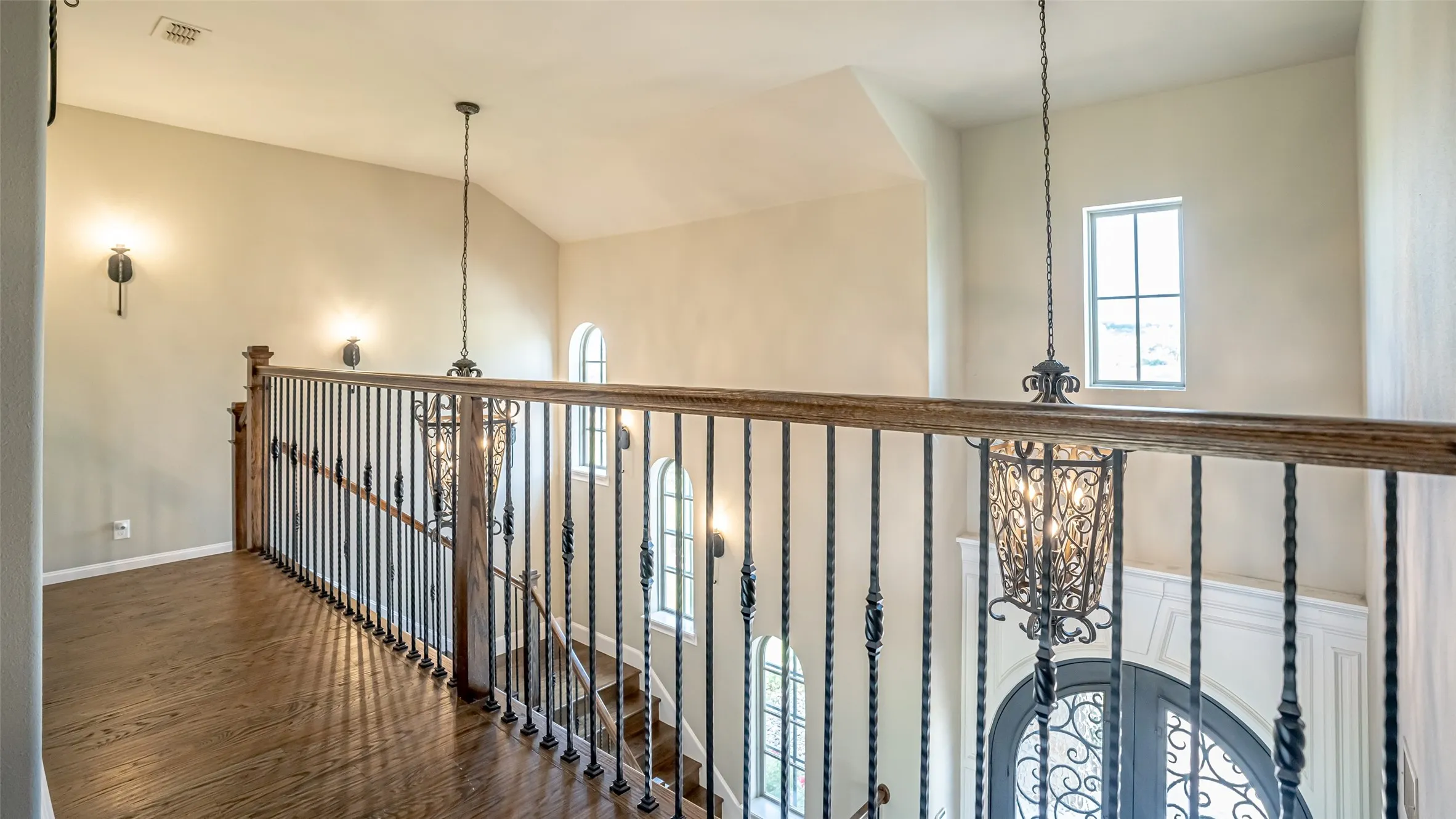 Single Family Residence For Sale in Parker County , 195 Angelina Drive, Aledo, Texas 76008, 5 Bedroom, 5 Bathroom, 4 Garage spaces, 5,510 Sqft, built in 2018, Price $1,895,000, mls#21185948, Real Estate Agent in Aledo, Homes For Sale in Parker county, Homes For Sale in Aledo, Realtor in Aledo Texas, Real Estate Brokerage Independent Realty Texas, Luminita Cordes Realtor