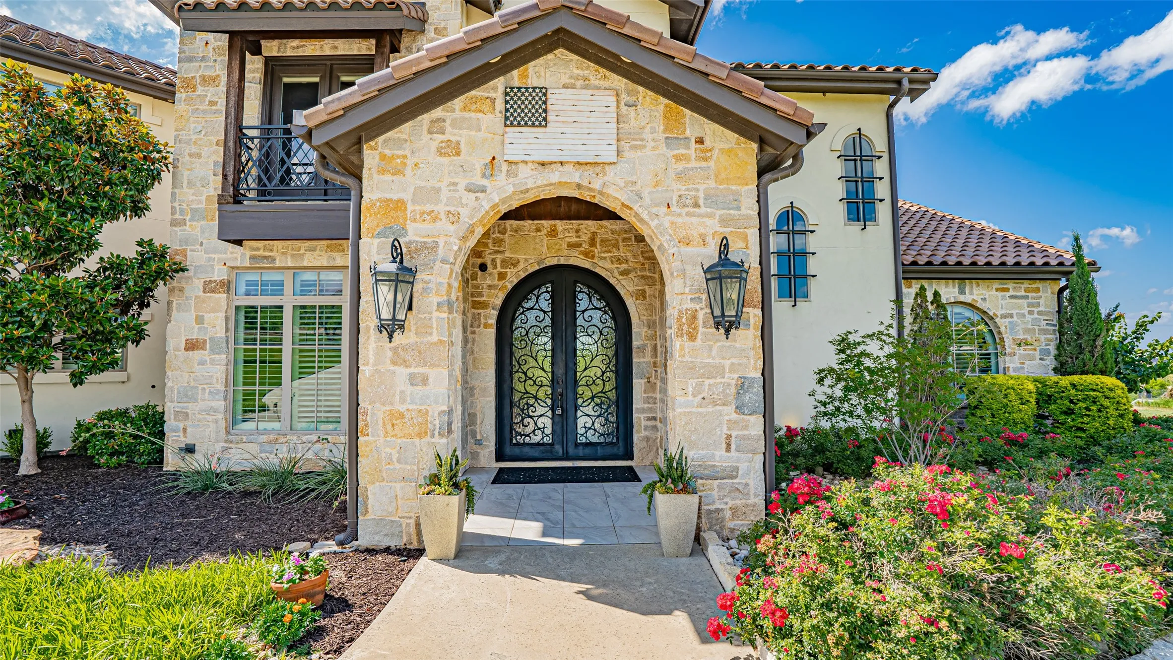 Single Family Residence For Sale in Parker County , 195 Angelina Drive, Aledo, Texas 76008, 5 Bedroom, 5 Bathroom, 4 Garage spaces, 5,510 Sqft, built in 2018, Price $1,895,000, mls#21185948, Real Estate Agent in Aledo, Homes For Sale in Parker county, Homes For Sale in Aledo, Realtor in Aledo Texas, Real Estate Brokerage Independent Realty Texas, Luminita Cordes Realtor