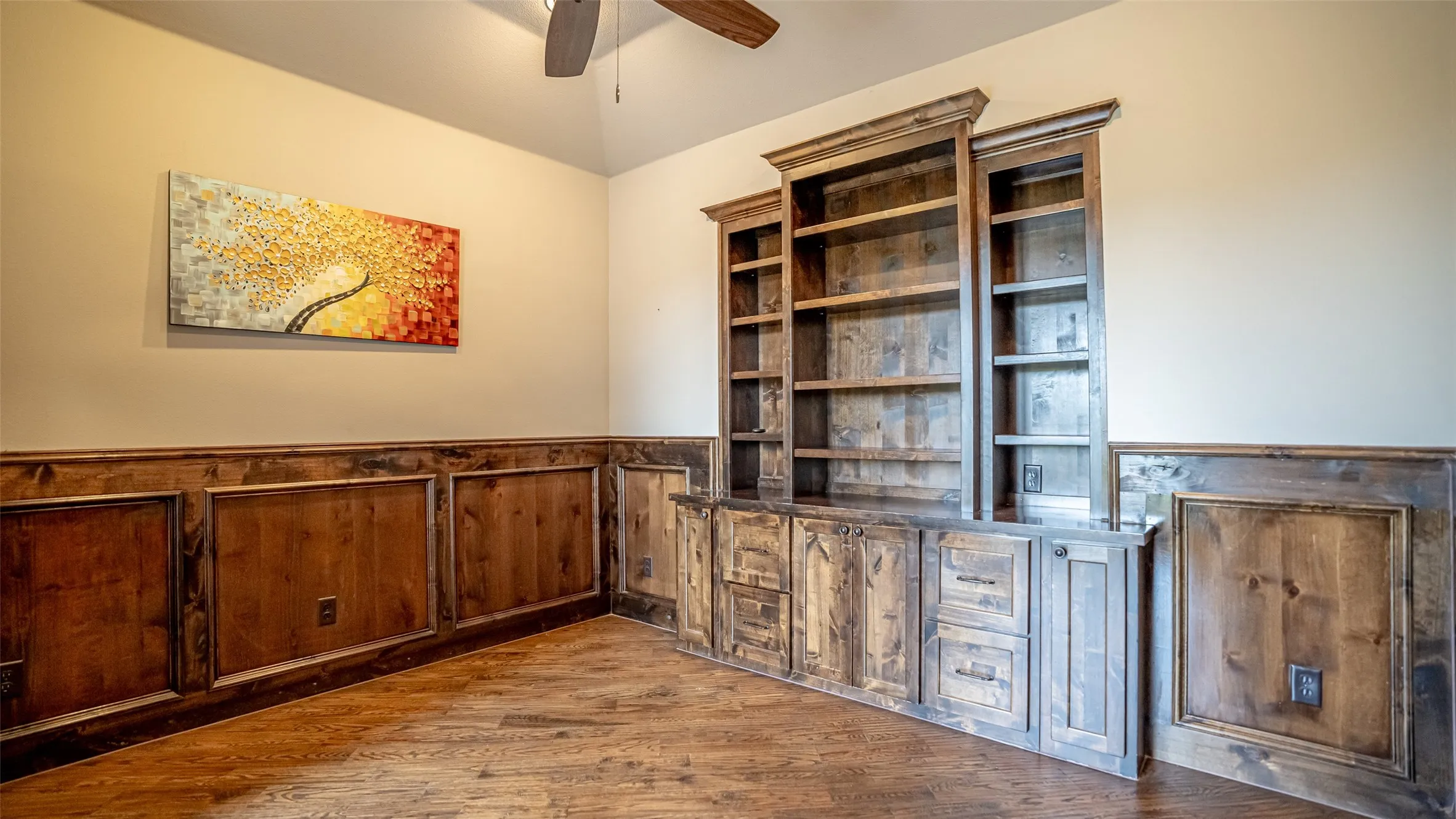 Single Family Residence For Sale in Parker County , 195 Angelina Drive, Aledo, Texas 76008, 5 Bedroom, 5 Bathroom, 4 Garage spaces, 5,510 Sqft, built in 2018, Price $1,895,000, mls#21185948, Real Estate Agent in Aledo, Homes For Sale in Parker county, Homes For Sale in Aledo, Realtor in Aledo Texas, Real Estate Brokerage Independent Realty Texas, Luminita Cordes Realtor