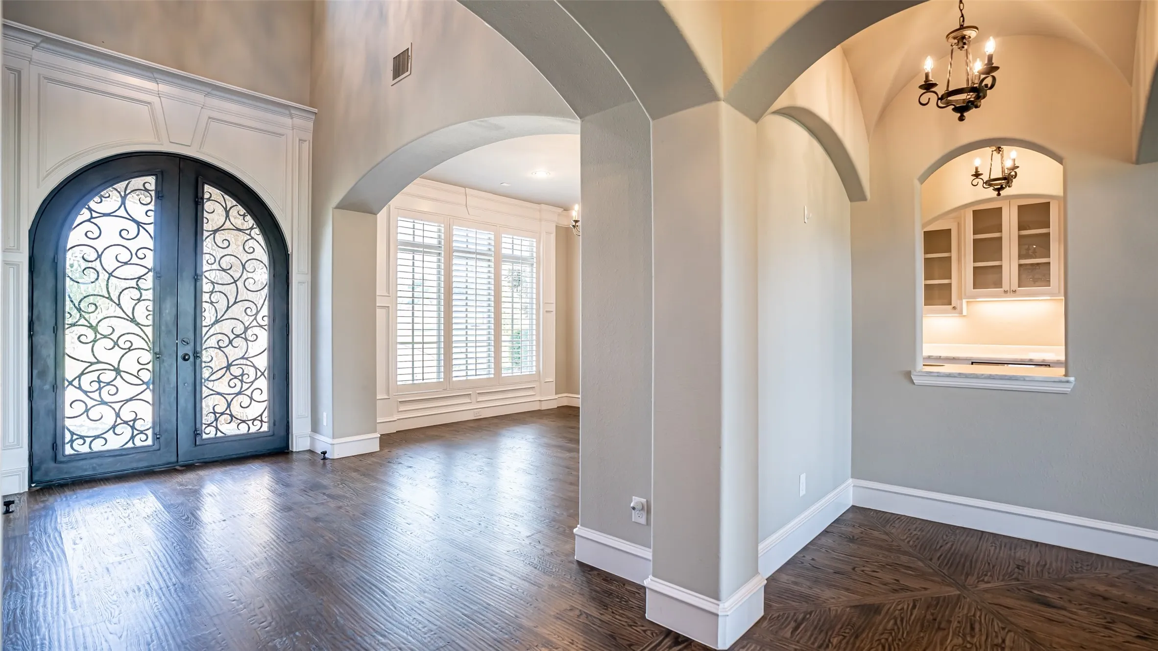 Single Family Residence For Sale in Parker County , 195 Angelina Drive, Aledo, Texas 76008, 5 Bedroom, 5 Bathroom, 4 Garage spaces, 5,510 Sqft, built in 2018, Price $1,895,000, mls#21185948, Real Estate Agent in Aledo, Homes For Sale in Parker county, Homes For Sale in Aledo, Realtor in Aledo Texas, Real Estate Brokerage Independent Realty Texas, Luminita Cordes Realtor
