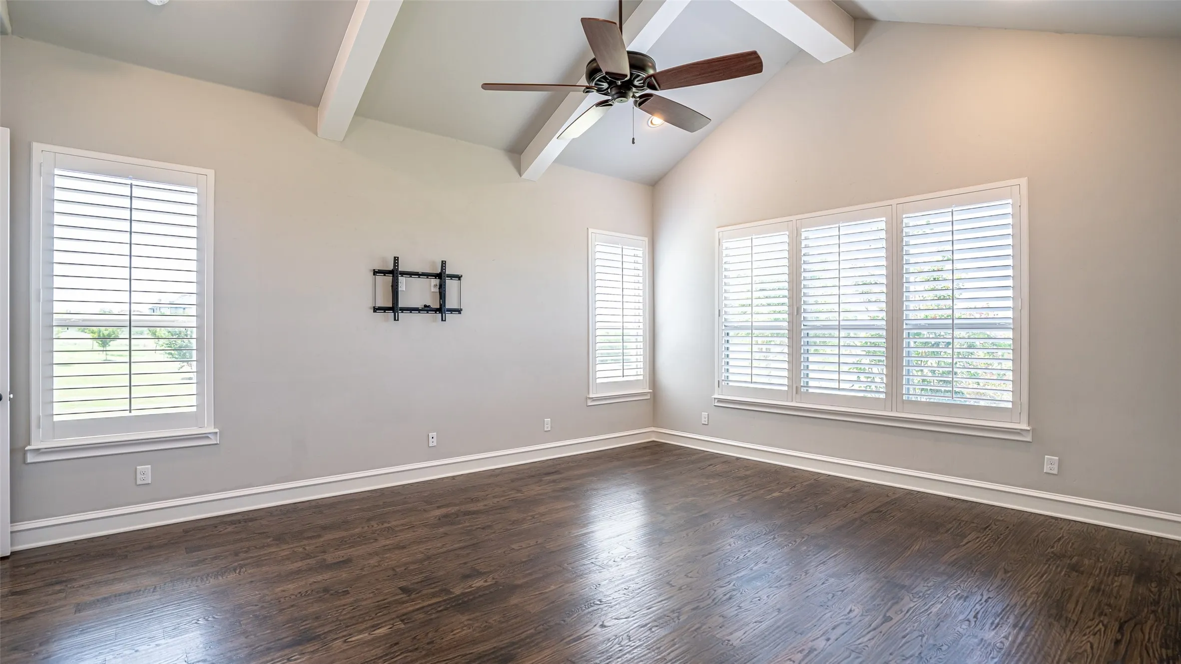 Single Family Residence For Sale in Parker County , 195 Angelina Drive, Aledo, Texas 76008, 5 Bedroom, 5 Bathroom, 4 Garage spaces, 5,510 Sqft, built in 2018, Price $1,895,000, mls#21185948, Real Estate Agent in Aledo, Homes For Sale in Parker county, Homes For Sale in Aledo, Realtor in Aledo Texas, Real Estate Brokerage Independent Realty Texas, Luminita Cordes Realtor