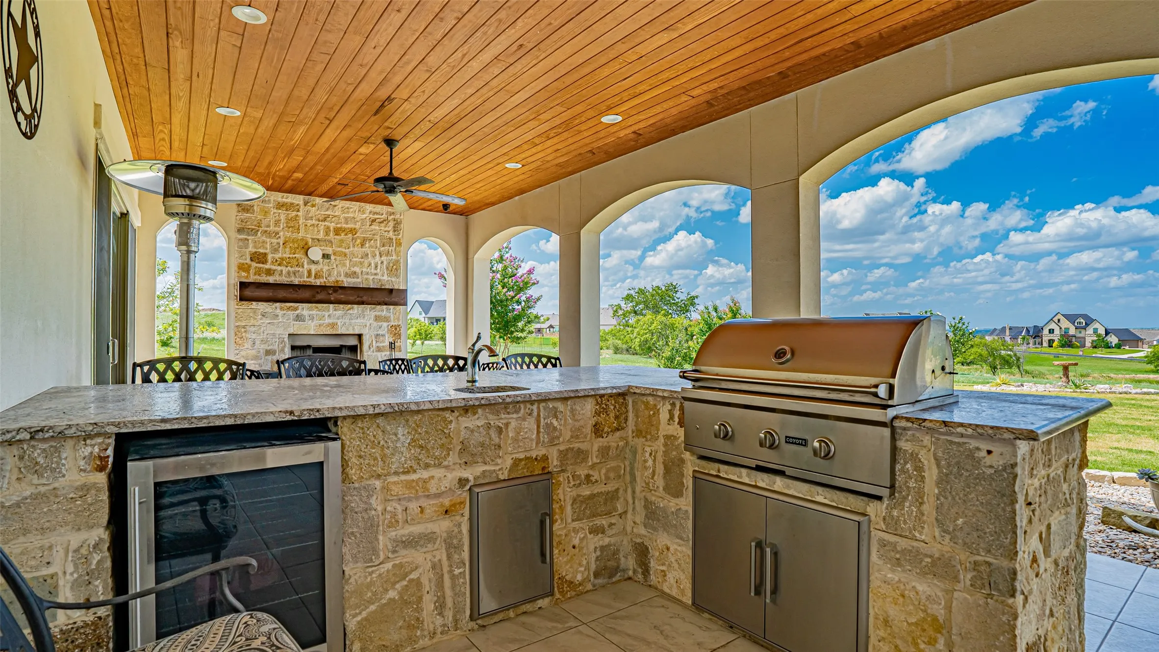 Single Family Residence For Sale in Parker County , 195 Angelina Drive, Aledo, Texas 76008, 5 Bedroom, 5 Bathroom, 4 Garage spaces, 5,510 Sqft, built in 2018, Price $1,895,000, mls#21185948, Real Estate Agent in Aledo, Homes For Sale in Parker county, Homes For Sale in Aledo, Realtor in Aledo Texas, Real Estate Brokerage Independent Realty Texas, Luminita Cordes Realtor
