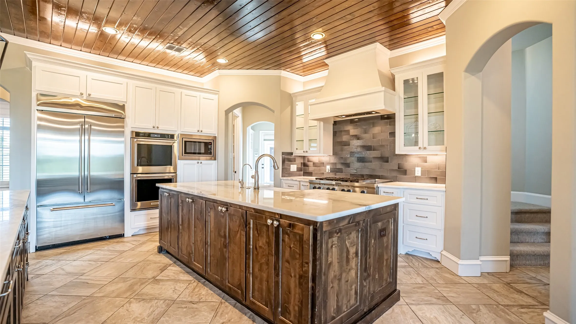 Single Family Residence For Sale in Parker County , 195 Angelina Drive, Aledo, Texas 76008, 5 Bedroom, 5 Bathroom, 4 Garage spaces, 5,510 Sqft, built in 2018, Price $1,895,000, mls#21185948, Real Estate Agent in Aledo, Homes For Sale in Parker county, Homes For Sale in Aledo, Realtor in Aledo Texas, Real Estate Brokerage Independent Realty Texas, Luminita Cordes Realtor