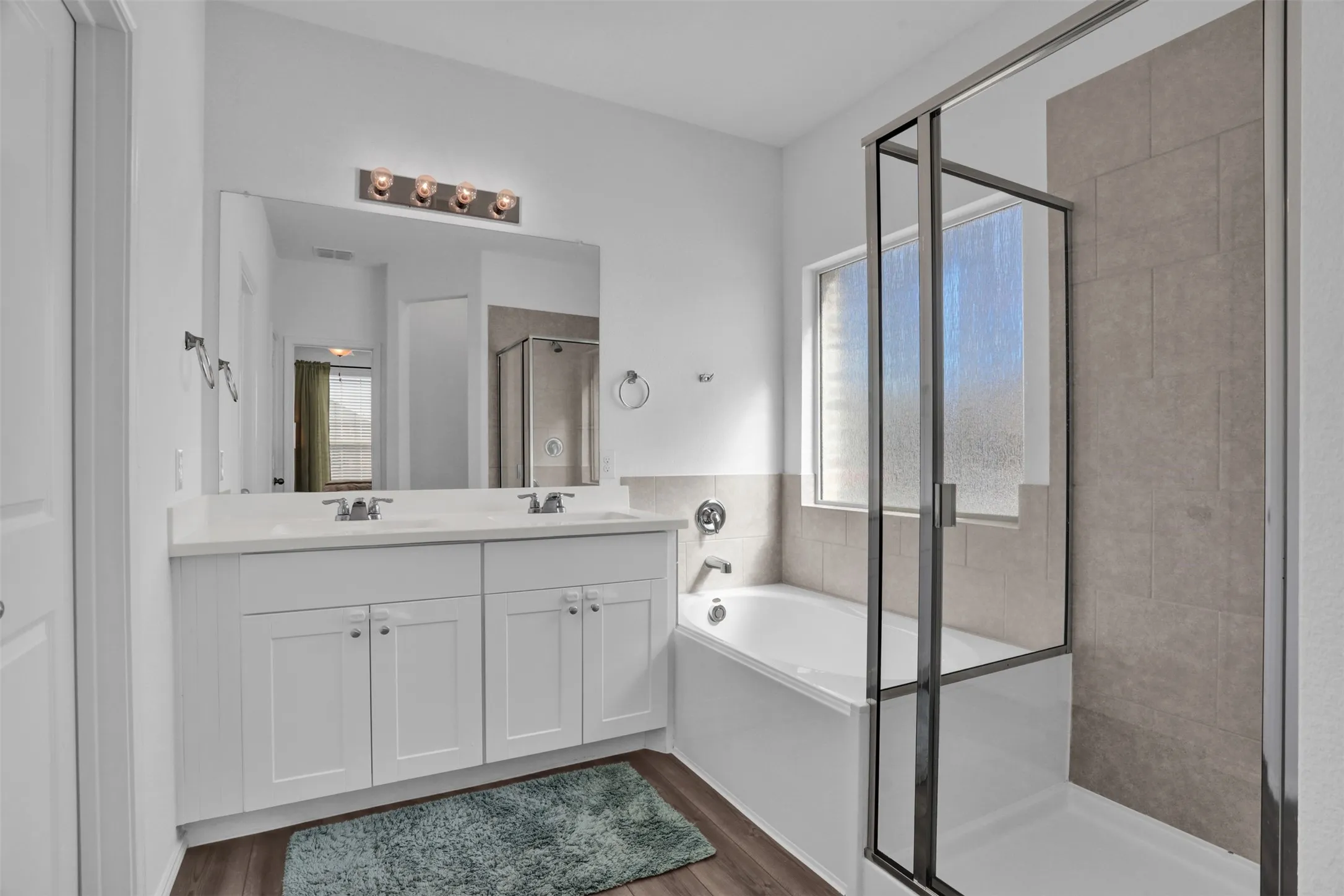 Single Family Residence For Sale in Denton County , 2301 Pyrite Drive, Little Elm, Texas 76227, 3 Bedroom, 3 Bathroom, 2 Garage spaces, 2,075 Sqft, built in 2021, Preowned, mls#21187007, Real Estate Agent in Little Elm, Homes For Sale in Denton county, Homes For Sale in Little Elm, Realtor in Little Elm Texas, Real Estate Brokerage Independent Realty Texas, Luminita Cordes Realtor