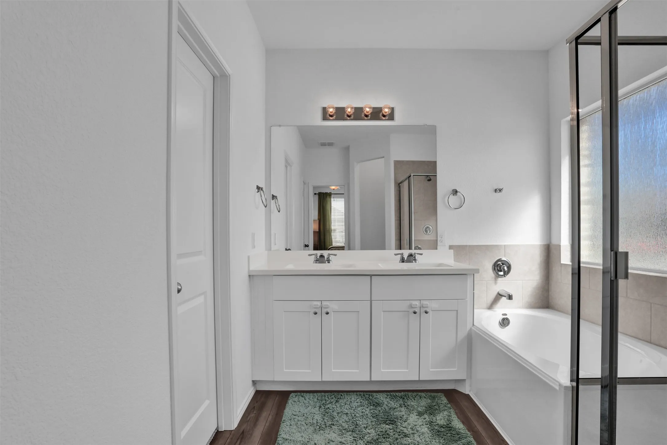 Single Family Residence For Sale in Denton County , 2301 Pyrite Drive, Little Elm, Texas 76227, 3 Bedroom, 3 Bathroom, 2 Garage spaces, 2,075 Sqft, built in 2021, Preowned, mls#21187007, Real Estate Agent in Little Elm, Homes For Sale in Denton county, Homes For Sale in Little Elm, Realtor in Little Elm Texas, Real Estate Brokerage Independent Realty Texas, Luminita Cordes Realtor
