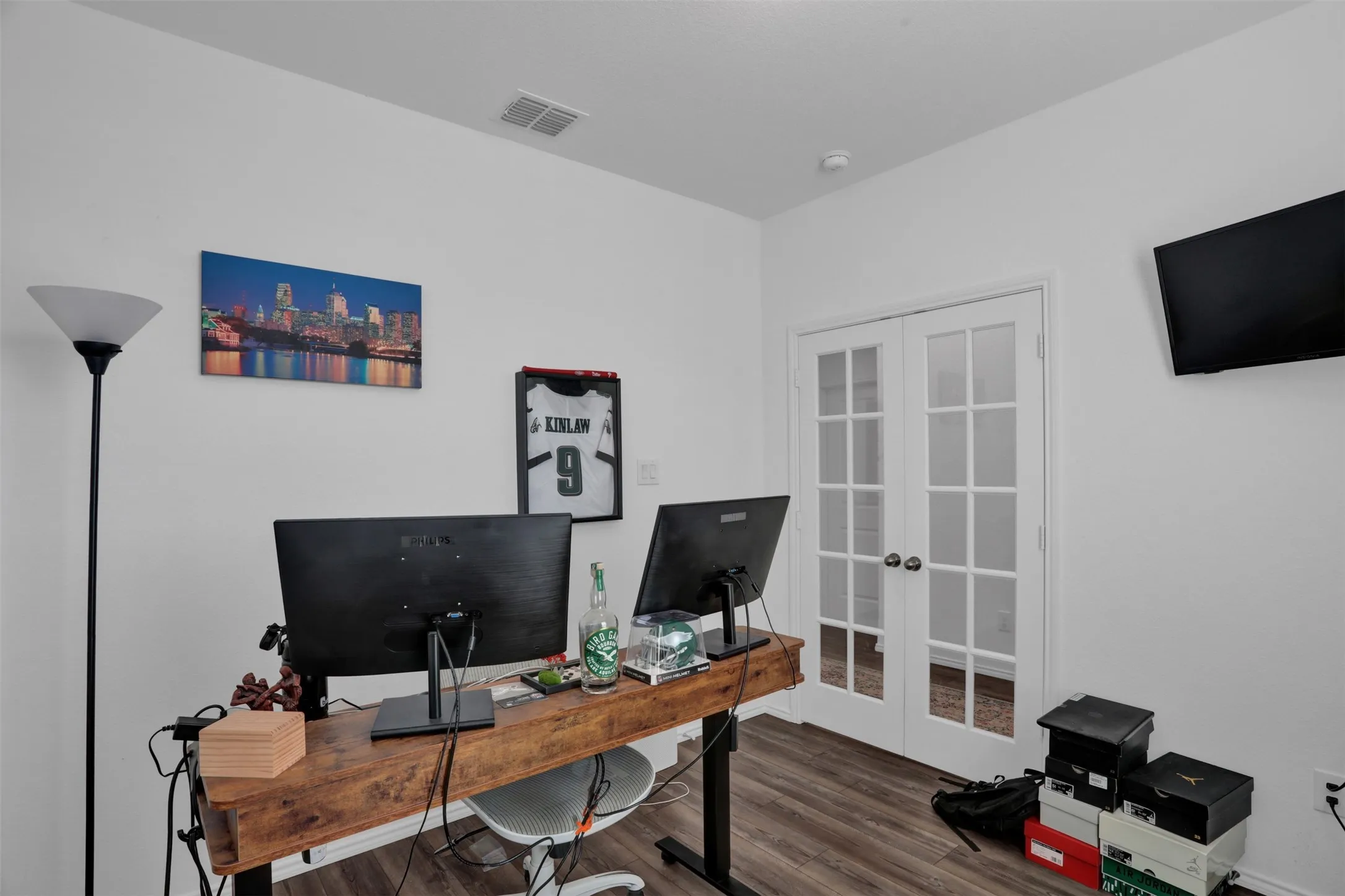 Single Family Residence For Sale in Denton County , 2301 Pyrite Drive, Little Elm, Texas 76227, 3 Bedroom, 3 Bathroom, 2 Garage spaces, 2,075 Sqft, built in 2021, Preowned, mls#21187007, Real Estate Agent in Little Elm, Homes For Sale in Denton county, Homes For Sale in Little Elm, Realtor in Little Elm Texas, Real Estate Brokerage Independent Realty Texas, Luminita Cordes Realtor