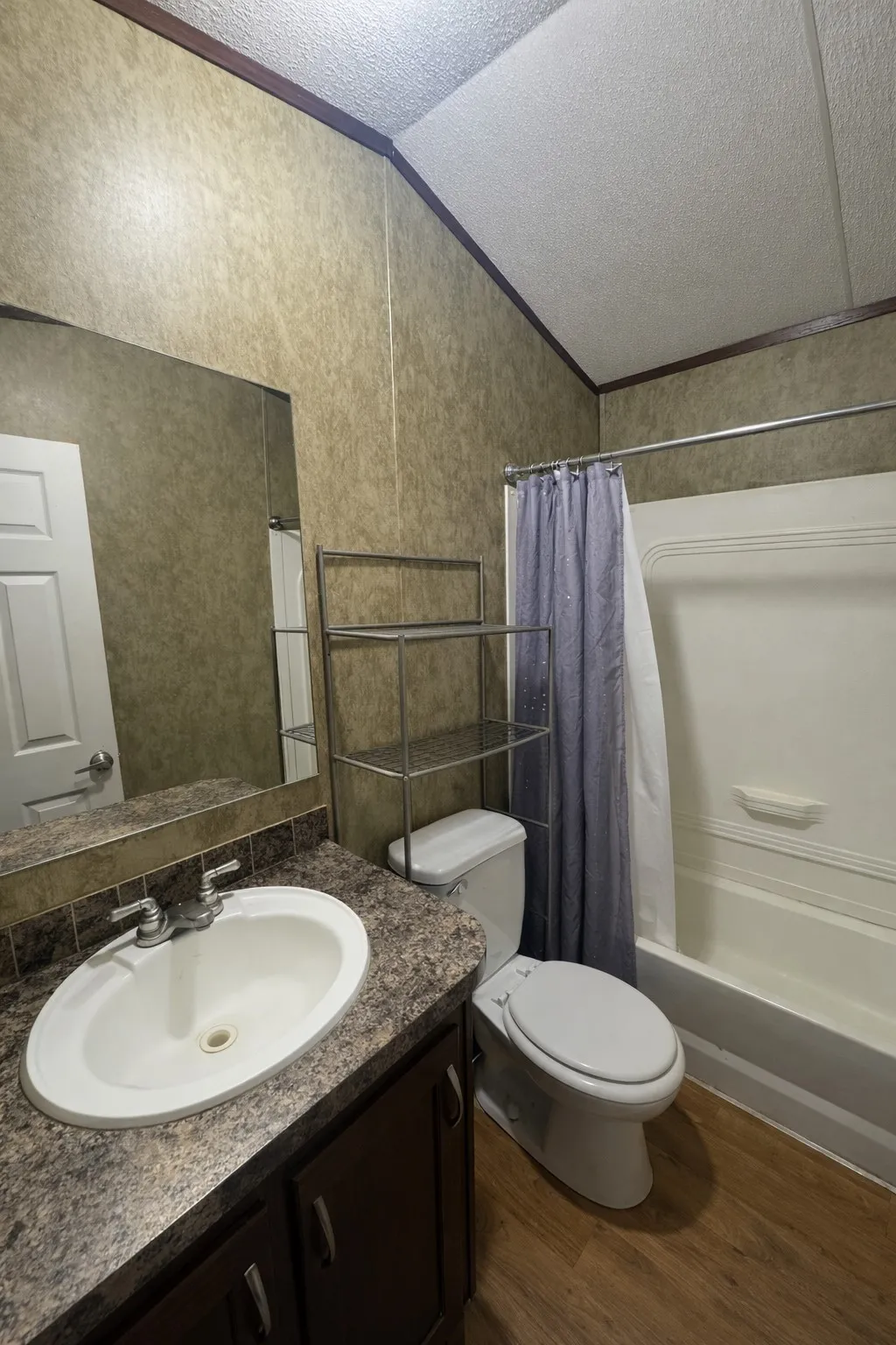 Manufactured Home For Sale in Rains County , 400 Avenue D, Point, Texas 75472, 3 Bedroom, 2 Bathroom, Garage spaces, 1,536 Sqft, built in 2009, mls#21187009, Real Estate Agent in Point, Homes For Sale in Rains county, Homes For Sale in Point, Realtor in Point Texas, Real Estate Brokerage Independent Realty Texas, Luminita Cordes Realtor