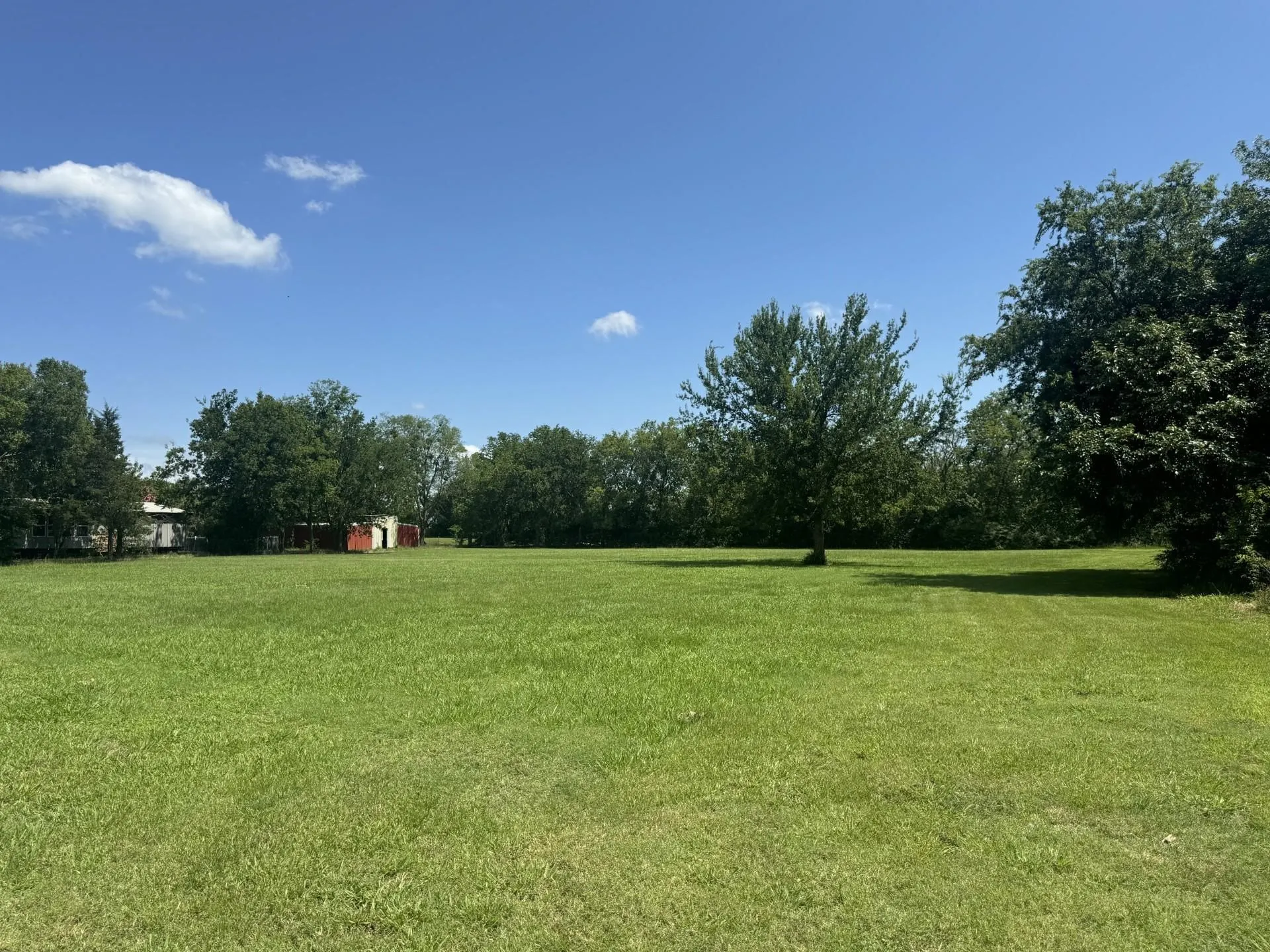 Manufactured Home For Sale in Rains County , 400 Avenue D, Point, Texas 75472, 3 Bedroom, 2 Bathroom, Garage spaces, 1,536 Sqft, built in 2009, mls#21187009, Real Estate Agent in Point, Homes For Sale in Rains county, Homes For Sale in Point, Realtor in Point Texas, Real Estate Brokerage Independent Realty Texas, Luminita Cordes Realtor