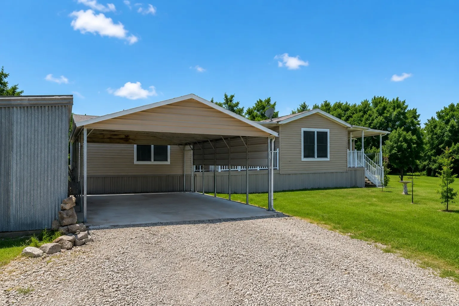 Manufactured Home For Sale in Rains County , 400 Avenue D, Point, Texas 75472, 3 Bedroom, 2 Bathroom, Garage spaces, 1,536 Sqft, built in 2009, mls#21187009, Real Estate Agent in Point, Homes For Sale in Rains county, Homes For Sale in Point, Realtor in Point Texas, Real Estate Brokerage Independent Realty Texas, Luminita Cordes Realtor