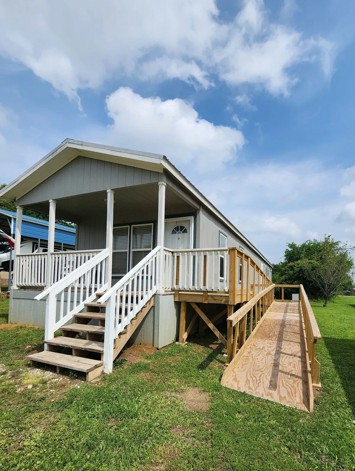 Single Family Residence For Sale in Wood County , 191 Sioux, Quitman, Texas 75783, 2 Bedroom, 2 Bathroom, Garage spaces, 992 Sqft, built in 2022, mls#21187083, Real Estate Agent in Quitman, Homes For Sale in Wood county, Homes For Sale in Quitman, Realtor in Quitman Texas, Real Estate Brokerage Independent Realty Texas, Luminita Cordes Realtor