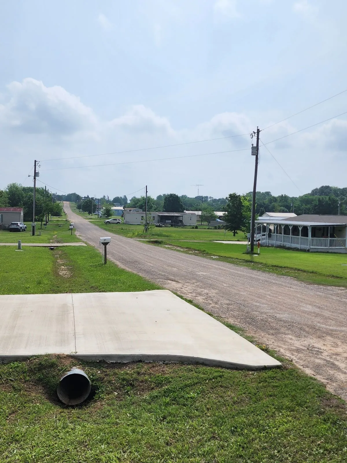 Single Family Residence For Sale in Wood County , 191 Sioux, Quitman, Texas 75783, 2 Bedroom, 2 Bathroom, Garage spaces, 992 Sqft, built in 2022, mls#21187083, Real Estate Agent in Quitman, Homes For Sale in Wood county, Homes For Sale in Quitman, Realtor in Quitman Texas, Real Estate Brokerage Independent Realty Texas, Luminita Cordes Realtor