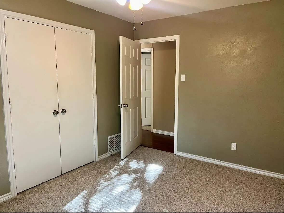 Single Family Residence For Sale in Rockwall County , 3221 FM 551, Royse City, Texas 75189, 3 Bedroom, 2 Bathroom, 1 Garage spaces, 2,114 Sqft, built in 1984, Preowned, mls#21186355, Real Estate Agent in Royse City, Homes For Sale in Rockwall county, Homes For Sale in Royse City, Realtor in Royse City Texas, Real Estate Brokerage Independent Realty Texas, Luminita Cordes Realtor