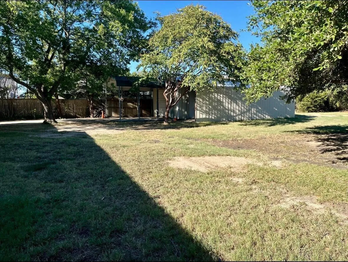 Single Family Residence For Sale in Rockwall County , 3221 FM 551, Royse City, Texas 75189, 3 Bedroom, 2 Bathroom, 1 Garage spaces, 2,114 Sqft, built in 1984, Preowned, mls#21186355, Real Estate Agent in Royse City, Homes For Sale in Rockwall county, Homes For Sale in Royse City, Realtor in Royse City Texas, Real Estate Brokerage Independent Realty Texas, Luminita Cordes Realtor
