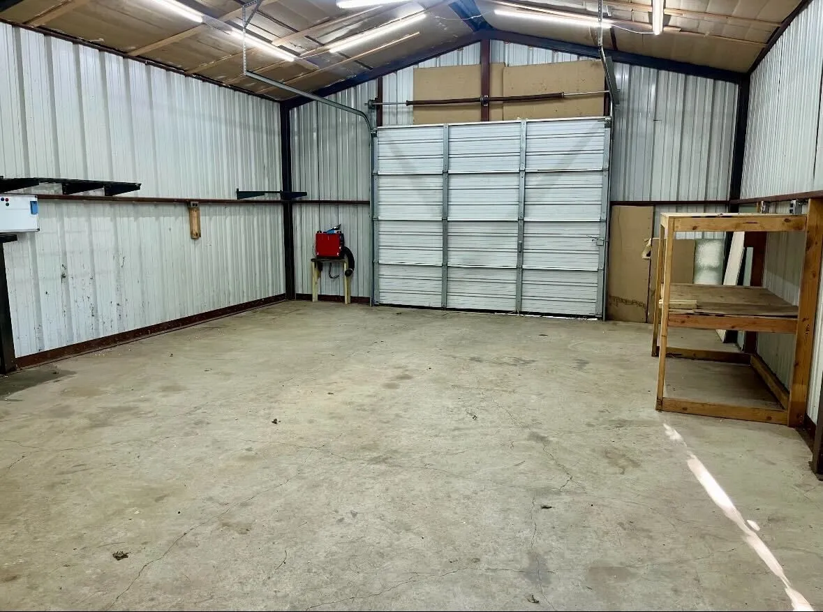 Single Family Residence For Sale in Rockwall County , 3221 FM 551, Royse City, Texas 75189, 3 Bedroom, 2 Bathroom, 1 Garage spaces, 2,114 Sqft, built in 1984, Preowned, mls#21186355, Real Estate Agent in Royse City, Homes For Sale in Rockwall county, Homes For Sale in Royse City, Realtor in Royse City Texas, Real Estate Brokerage Independent Realty Texas, Luminita Cordes Realtor