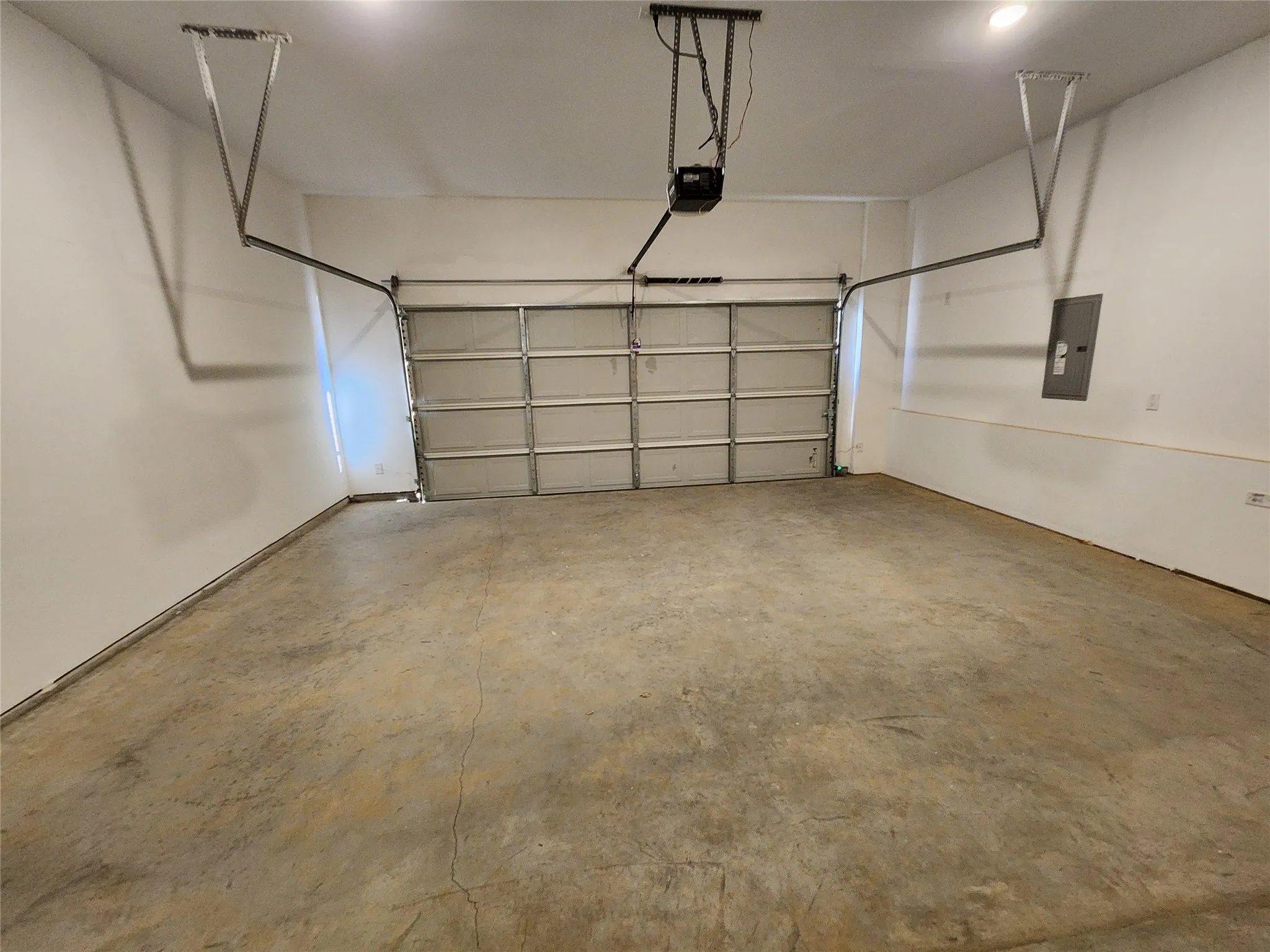 Townhouse For Rent in Tarrant County , 632 Blue Ridge Drive, Mansfield, Texas 76063, 3 Bedroom, 3 Bathroom, 2 Garage spaces, 1,697 Sqft, built in 2024, New Construction - Complete, mls#21187211, Real Estate Agent in Mansfield, Homes For Rent in Tarrant county, Homes For Rent in Mansfield, Realtor in Mansfield Texas, Real Estate Brokerage Independent Realty Texas, Luminita Cordes Realtor