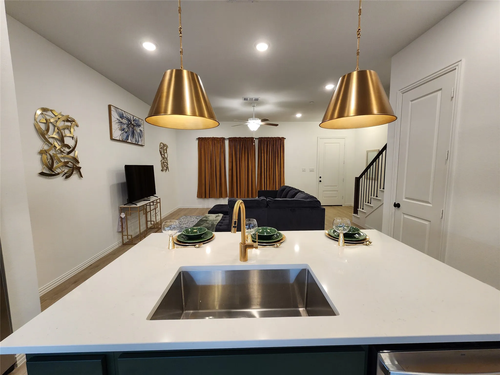 Townhouse For Rent in Tarrant County , 632 Blue Ridge Drive, Mansfield, Texas 76063, 3 Bedroom, 3 Bathroom, 2 Garage spaces, 1,697 Sqft, built in 2024, New Construction - Complete, mls#21187211, Real Estate Agent in Mansfield, Homes For Rent in Tarrant county, Homes For Rent in Mansfield, Realtor in Mansfield Texas, Real Estate Brokerage Independent Realty Texas, Luminita Cordes Realtor
