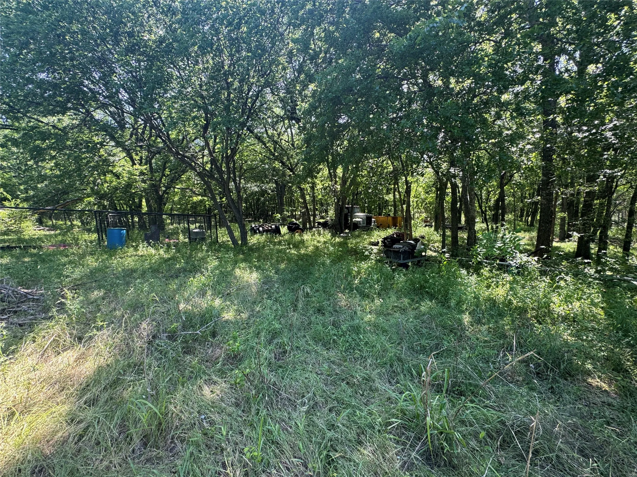 Single Family Residence For Sale in Johnson County , 329 S Skyline Court, Cresson, Texas 76035, 3 Bedrooms, 1 Bathroom, Garage spaces, 1,676 Sqft, built in 2000, Preowned, Price $169,999, mls#21182574, Real Estate Agent in Cresson, Homes For Sale in Johnson county, Homes For Sale in Cresson, Realtor in Cresson Texas, Real Estate Brokerage Independent Realty Texas, Luminita Cordes Realtor