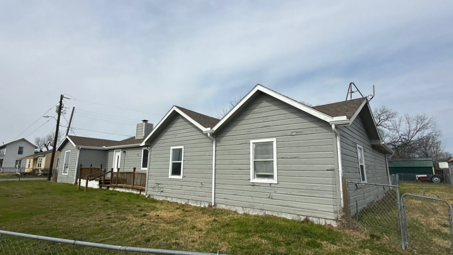 Single Family Residence For Sale in Collin County , 201 E Hubbard Street, Josephine, Texas 75173, 3 Bedroom, 3 Bathroom, Garage spaces, 2,789 Sqft, built in 1945, Preowned, mls#21185817, Real Estate Agent in Josephine, Homes For Sale in Collin county, Homes For Sale in Josephine, Realtor in Josephine Texas, Real Estate Brokerage Independent Realty Texas, Luminita Cordes Realtor