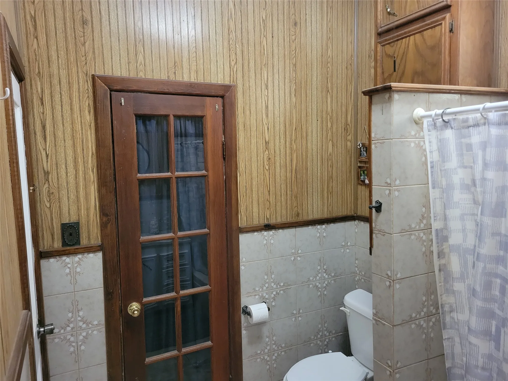Single Family Residence For Sale in Comanche County , 706 W Wrights Avenue, Comanche, Texas 76442, 3 Bedrooms, 2 Bathrooms, Garage spaces, 1,580 Sqft, built in 1899, Preowned, Price $249,900, mls#21187381, Real Estate Agent in Comanche, Homes For Sale in Comanche county, Homes For Sale in Comanche, Realtor in Comanche Texas, Real Estate Brokerage Independent Realty Texas, Luminita Cordes Realtor