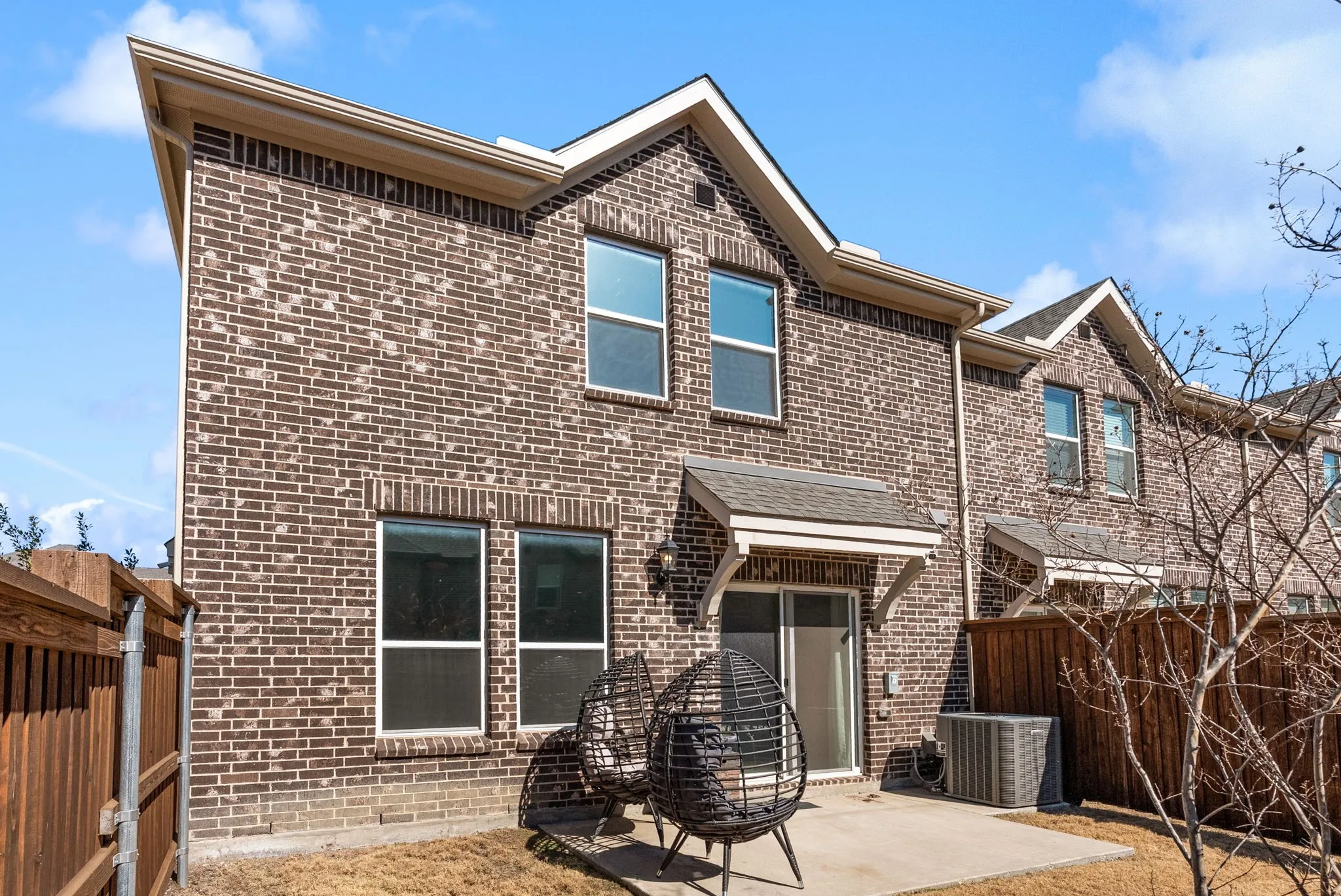 Townhouse For Sale in Collin County , 1311 Hill Country Place, Celina, Texas 75009, 4 Bedroom, 4 Bathroom, 2 Garage spaces, 2,086 Sqft, built in 2023, Price $370,000, mls#21174875, Real Estate Agent in Celina, Homes For Sale in Collin county, Homes For Sale in Celina, Realtor in Celina Texas, Real Estate Brokerage Independent Realty Texas, Luminita Cordes Realtor