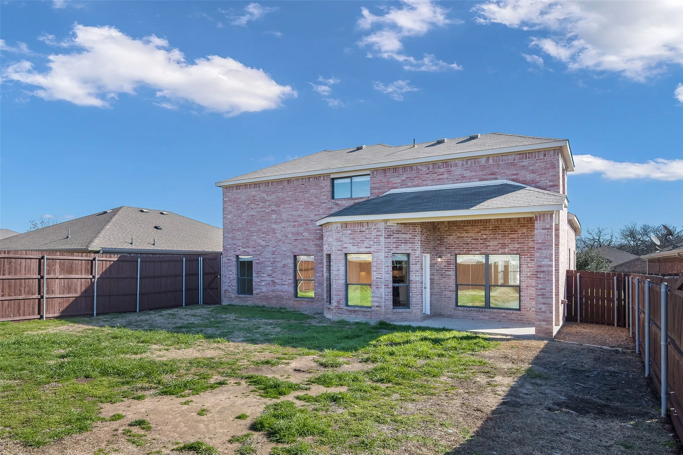 Single Family Residence For Rent in Collin County , 826 Hazels Way, Anna, Texas 75409, 4 Bedroom, 3 Bathroom, 2 Garage spaces, 2,084 Sqft, built in 2007, mls#21187493, Real Estate Agent in Anna, Homes For Rent in Collin county, Homes For Rent in Anna, Realtor in Anna Texas, Real Estate Brokerage Independent Realty Texas, Luminita Cordes Realtor