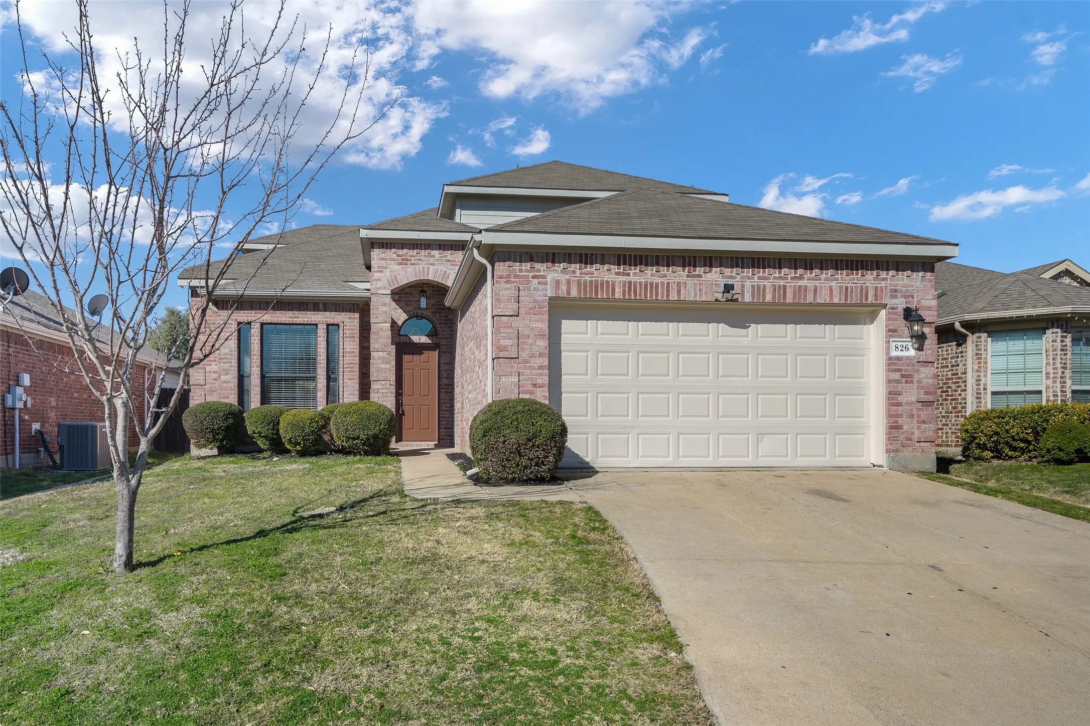Single Family Residence For Rent in Collin County , 826 Hazels Way, Anna, Texas 75409, 4 Bedroom, 3 Bathroom, 2 Garage spaces, 2,084 Sqft, built in 2007, mls#21187493, Real Estate Agent in Anna, Homes For Rent in Collin county, Homes For Rent in Anna, Realtor in Anna Texas, Real Estate Brokerage Independent Realty Texas, Luminita Cordes Realtor