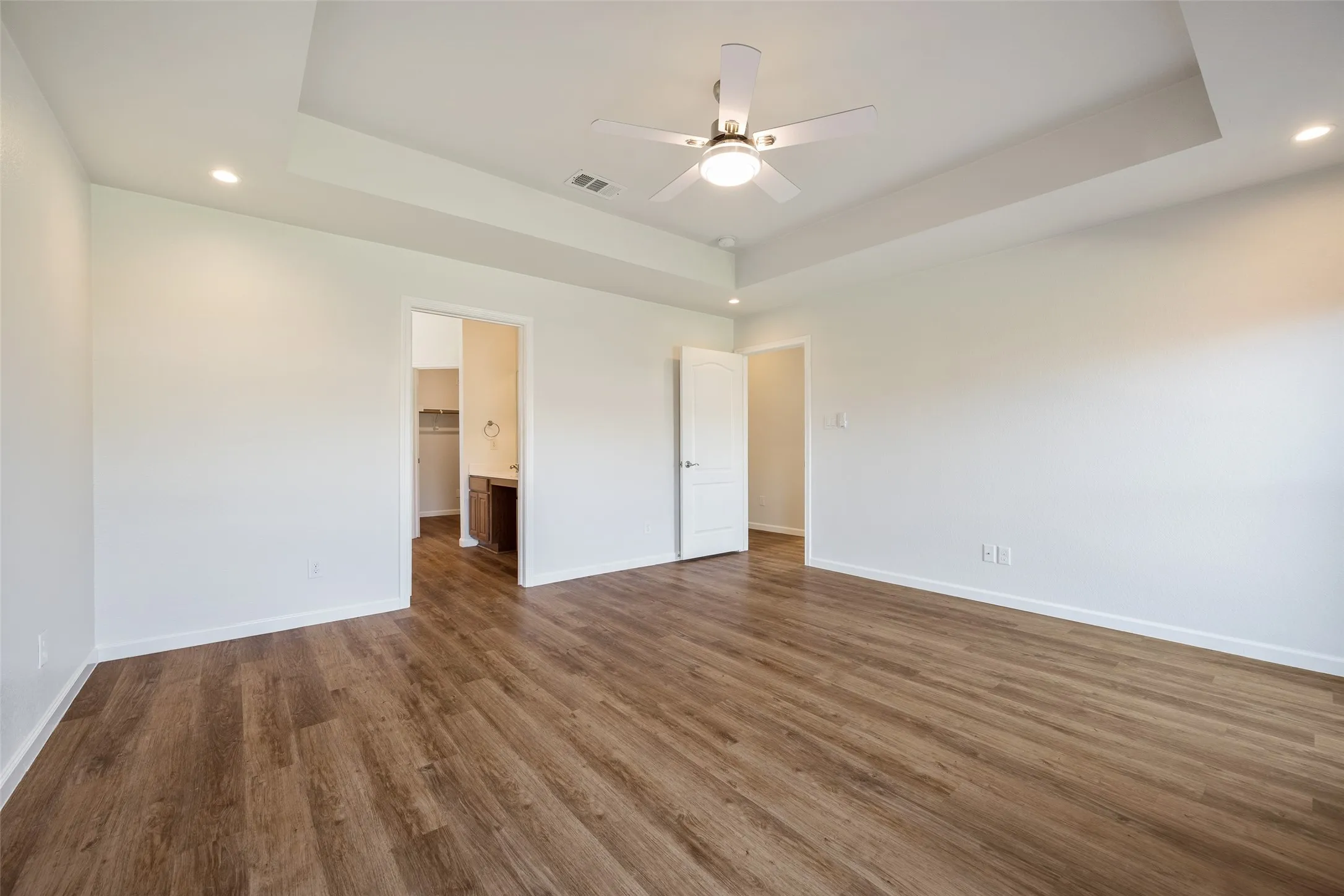 Single Family Residence For Rent in Collin County , 826 Hazels Way, Anna, Texas 75409, 4 Bedroom, 3 Bathroom, 2 Garage spaces, 2,084 Sqft, built in 2007, mls#21187493, Real Estate Agent in Anna, Homes For Rent in Collin county, Homes For Rent in Anna, Realtor in Anna Texas, Real Estate Brokerage Independent Realty Texas, Luminita Cordes Realtor
